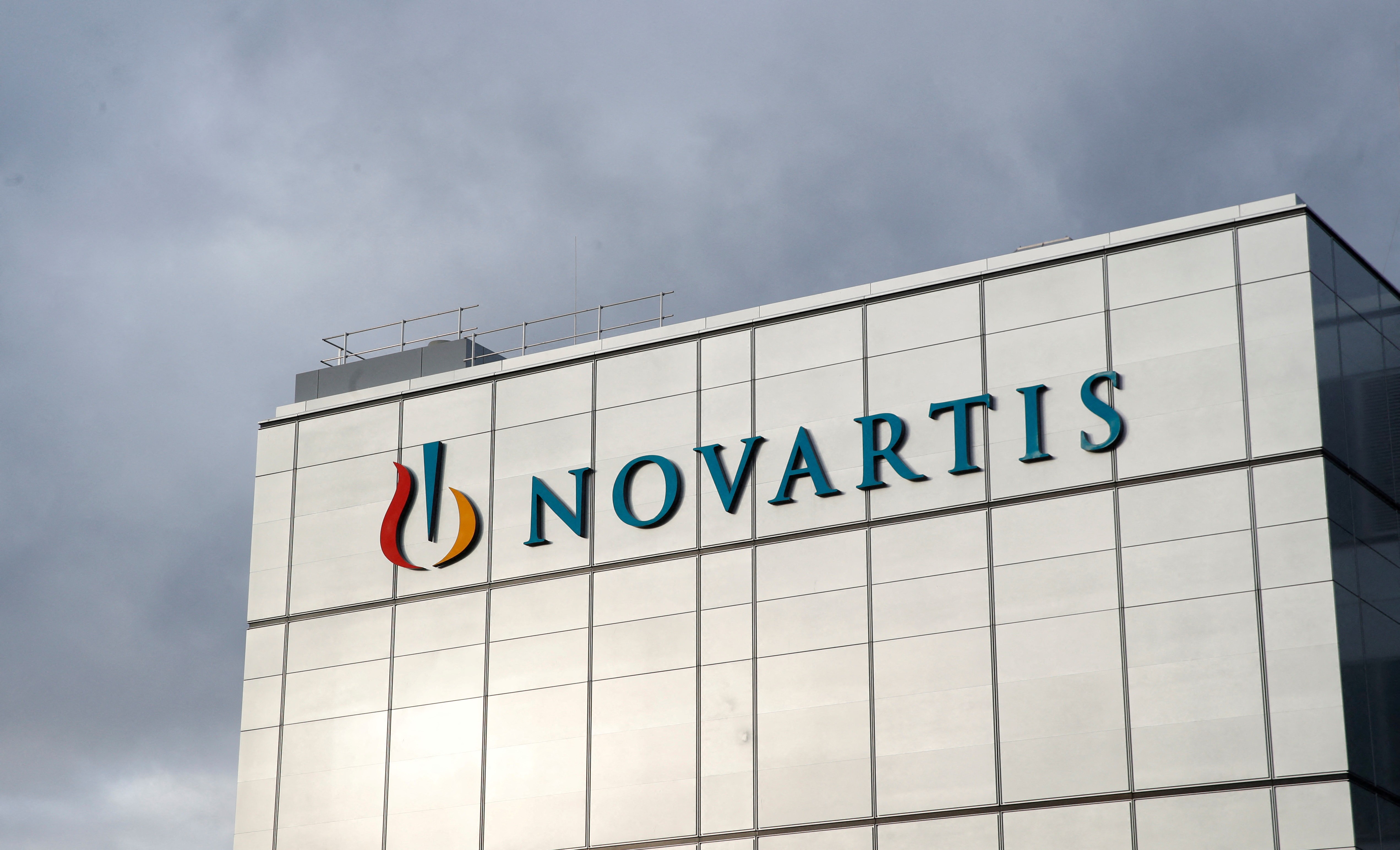 Anvisa suspende testes clínicos de novo tratamento para doença autoimune após três mortes em estudos