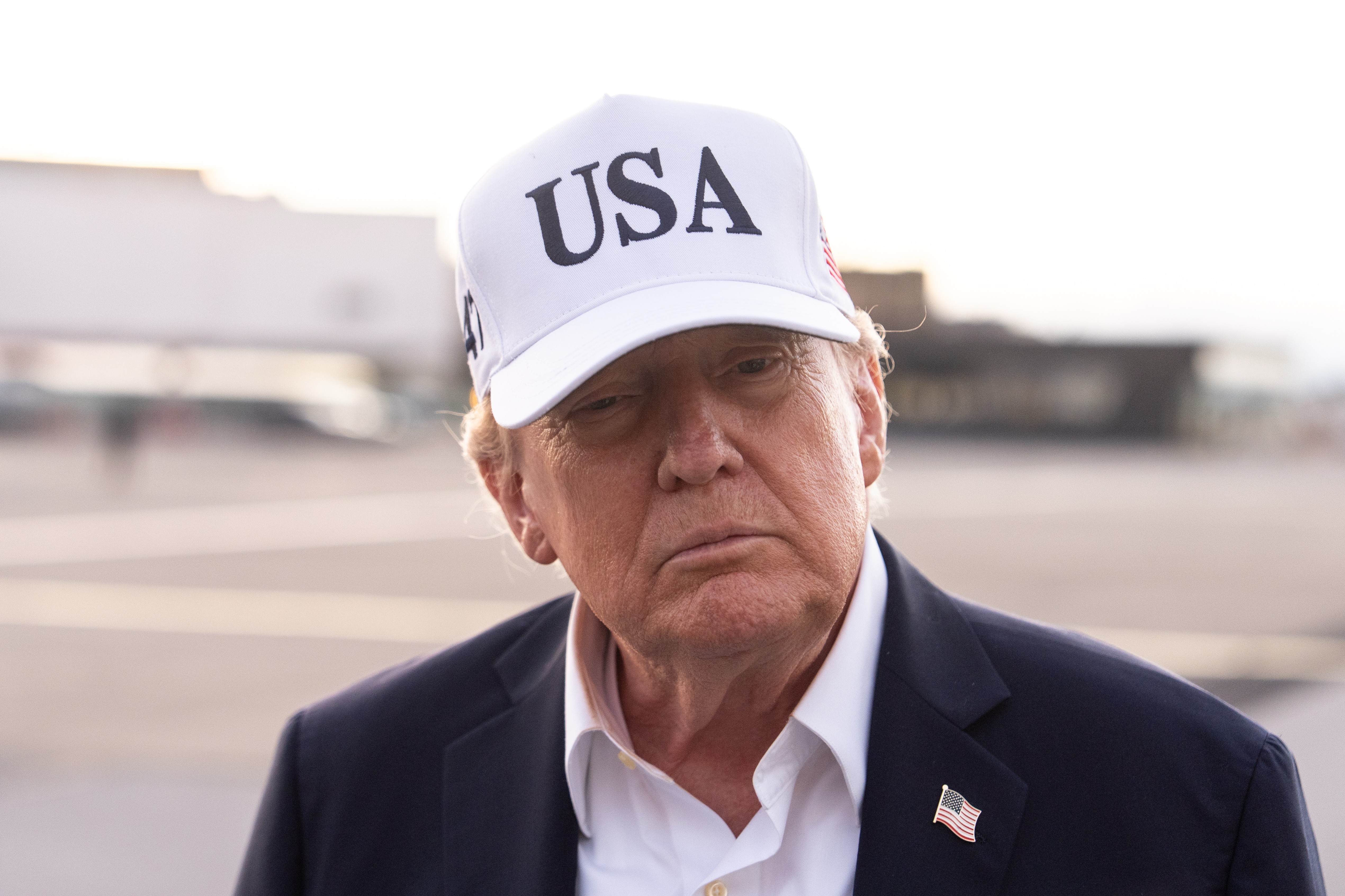 Trump pede fracionação de vacinas para crianças 'para evitar autismo' com base em teoria sem comprovação