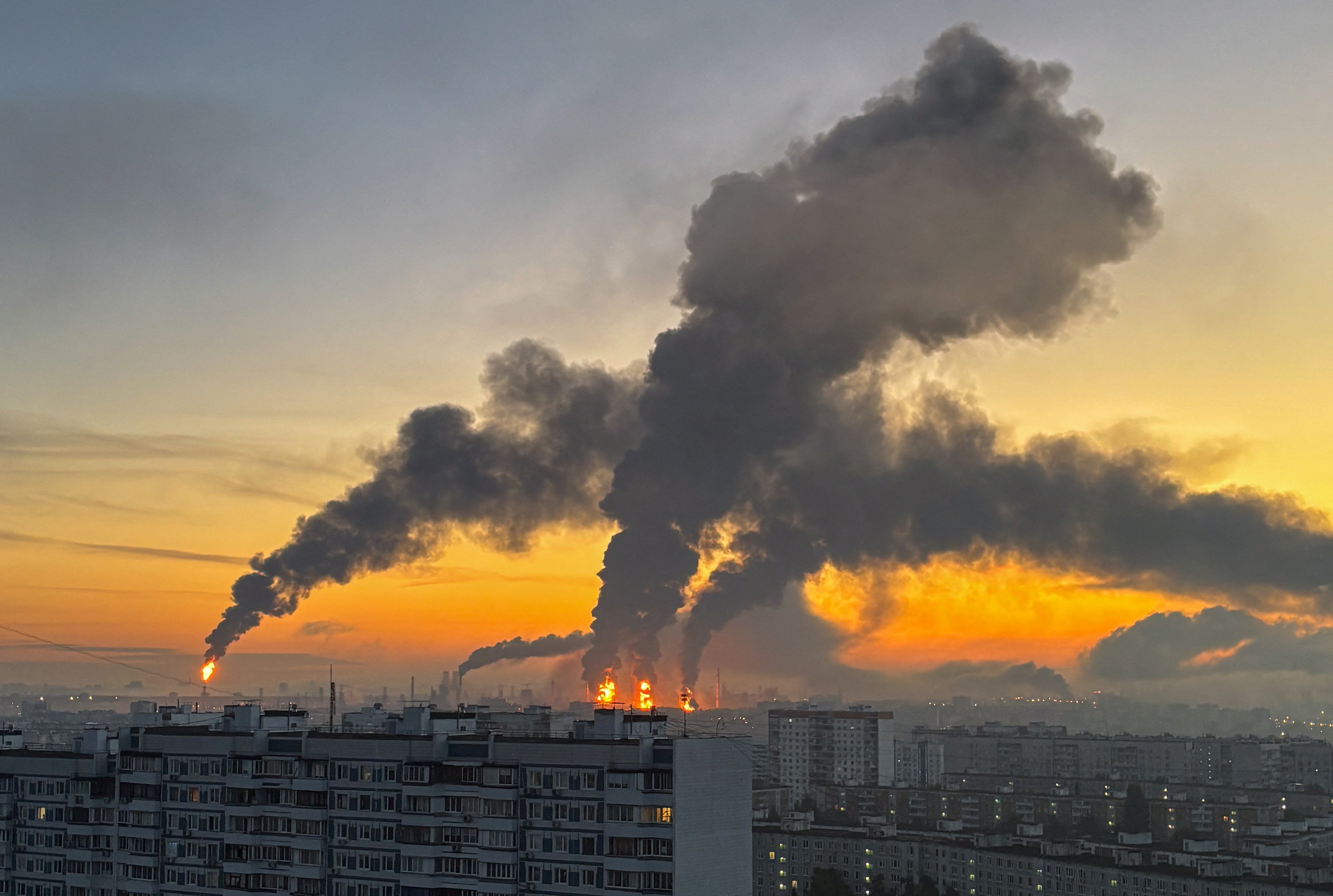 A nova crise do petróleo e a economia global fora de ordem - O Assunto #1809