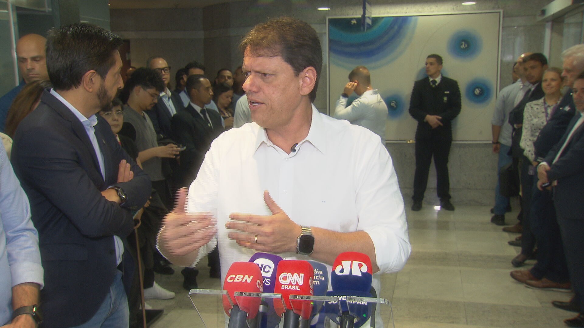 Tarcísio diz que quer ampliar vagas em universidades via Provão Paulista