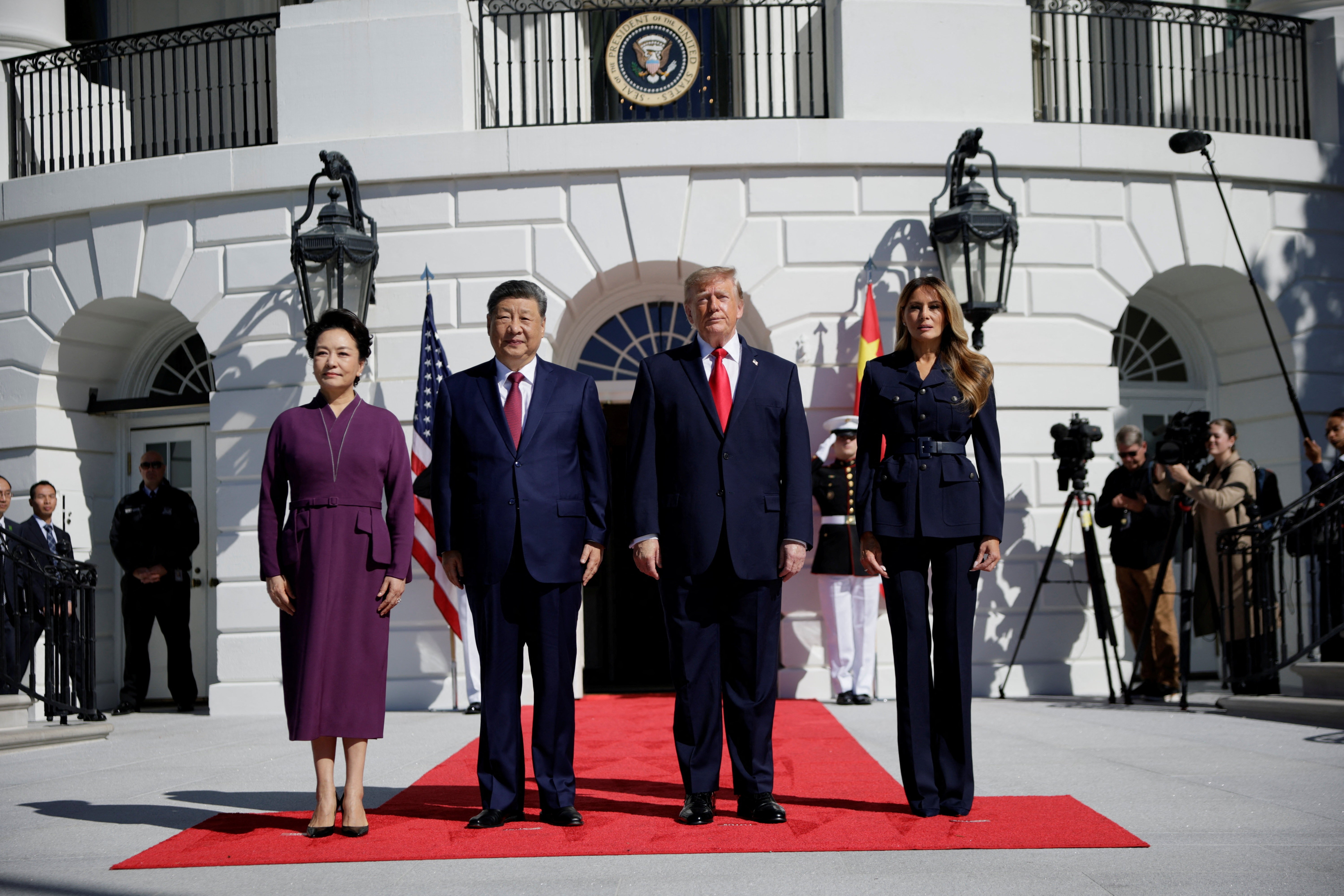 Trump minimizou venda de armas a Taiwan e perguntou a Xi se queria comprar armas dos EUA, diz embaixador americano em Pequim