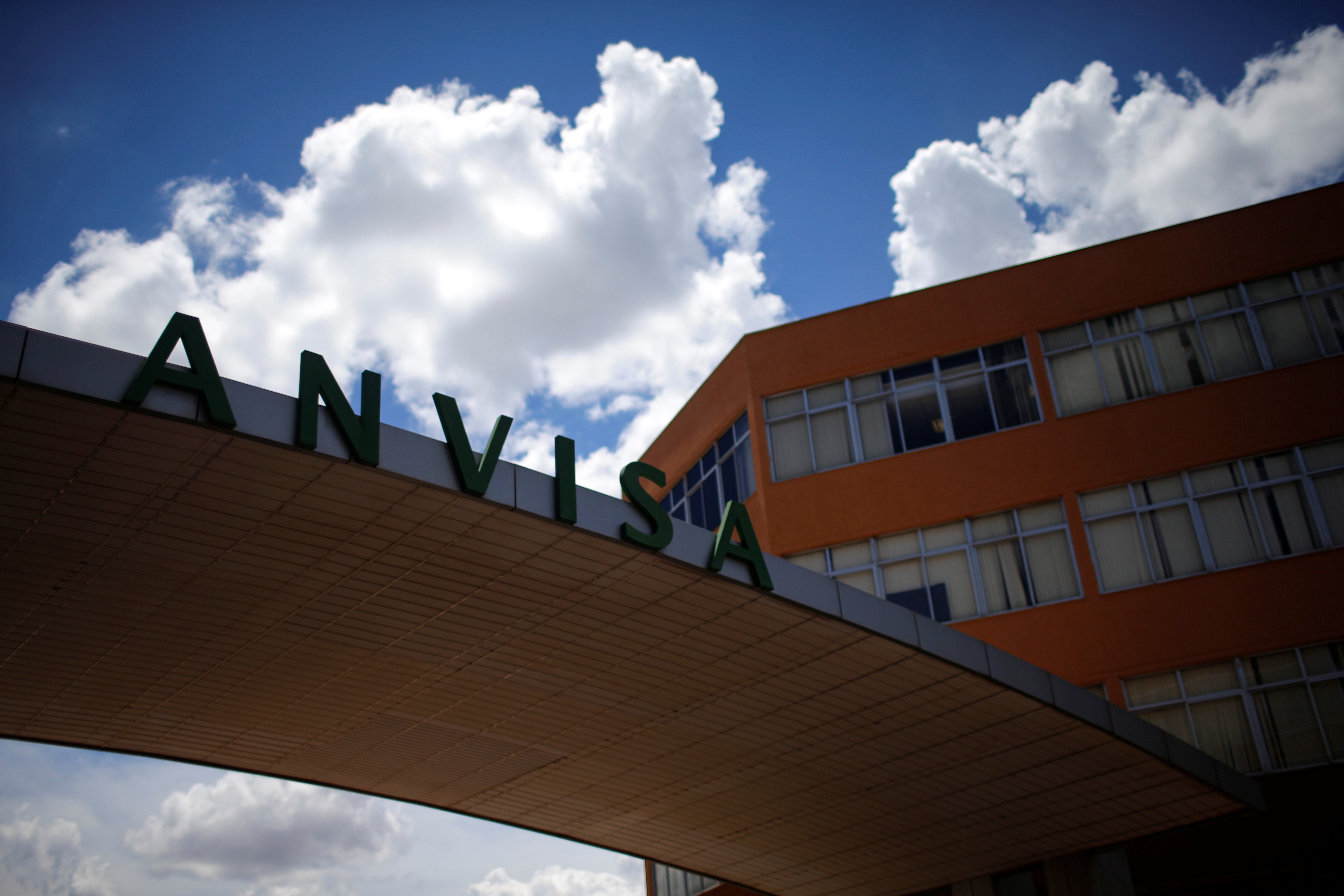 Anvisa suspende venda e determina recolhimento de suplemento Peptistrong por falta de avaliação de segurança