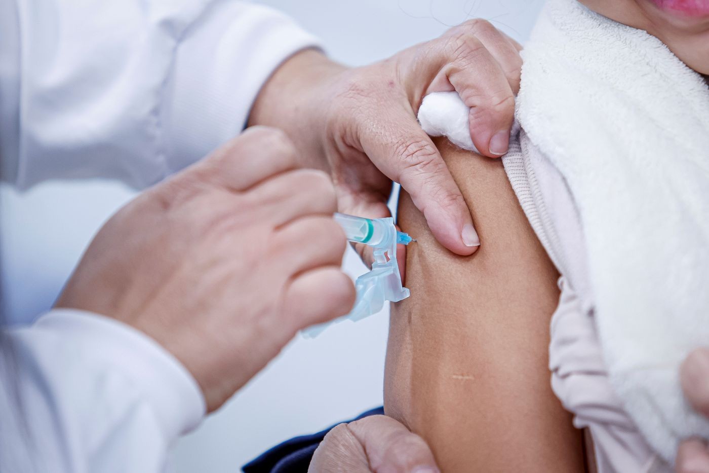 Vacina brasileira contra a malária recebe autorização da Anvisa para iniciar testes em humanos