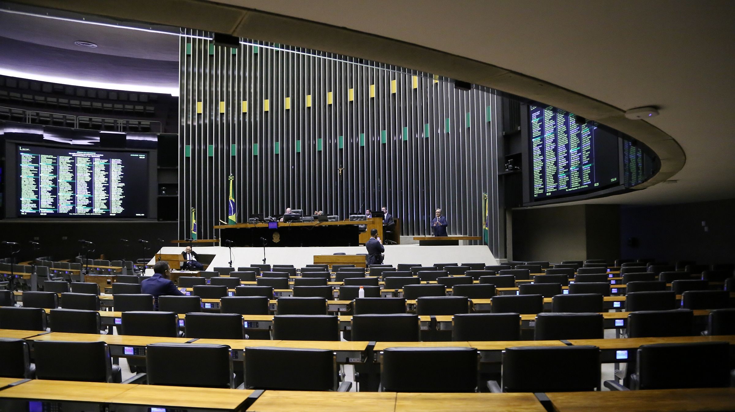 Salários acima de R$ 32 mil: saiba tudo sobre o concurso da Câmara dos Deputados