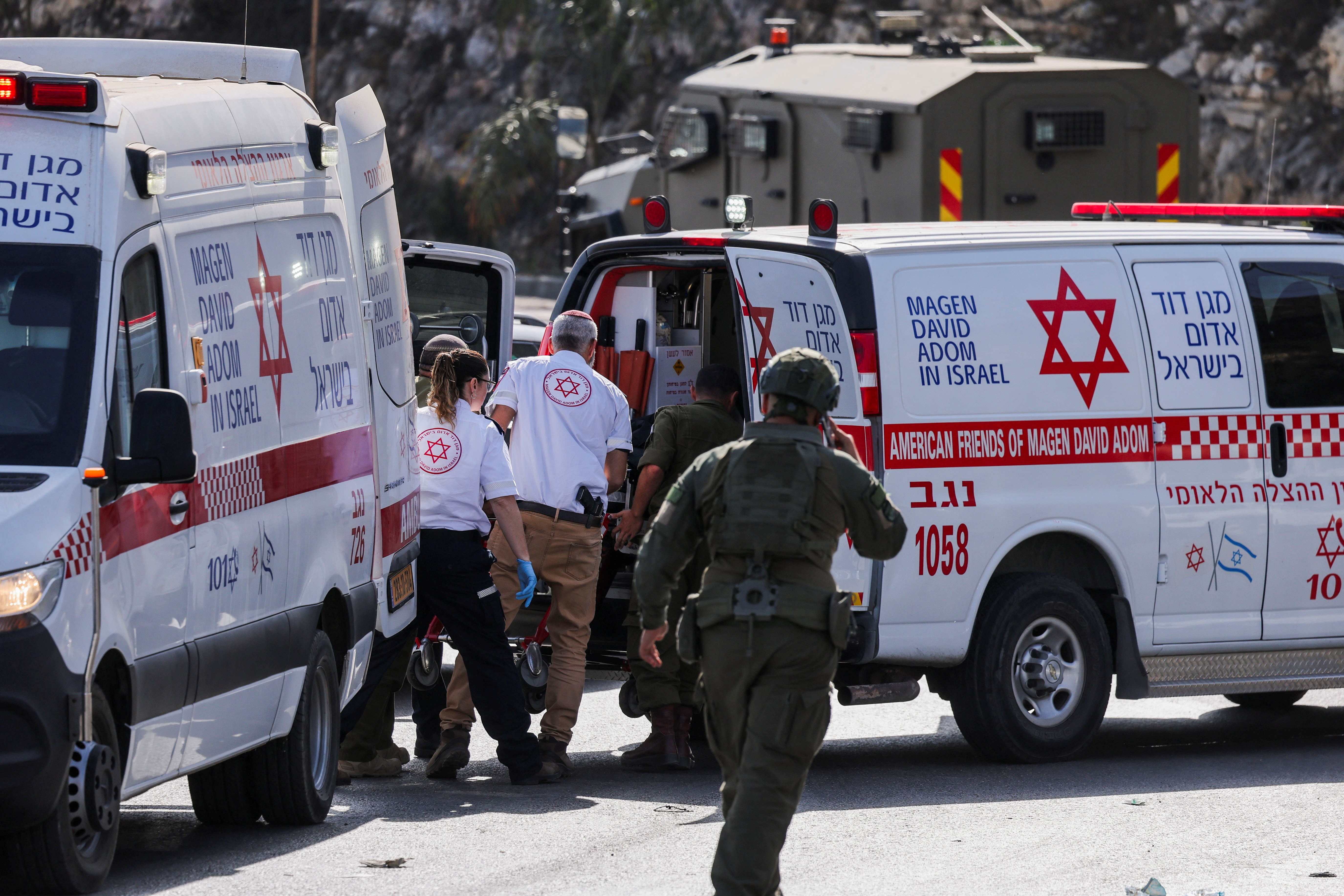 Israel diz que frustrou 'ataque terrorista' na Cisjordânia; tropas matam 2 suspeitos, e 5 pessoas ficam feridas