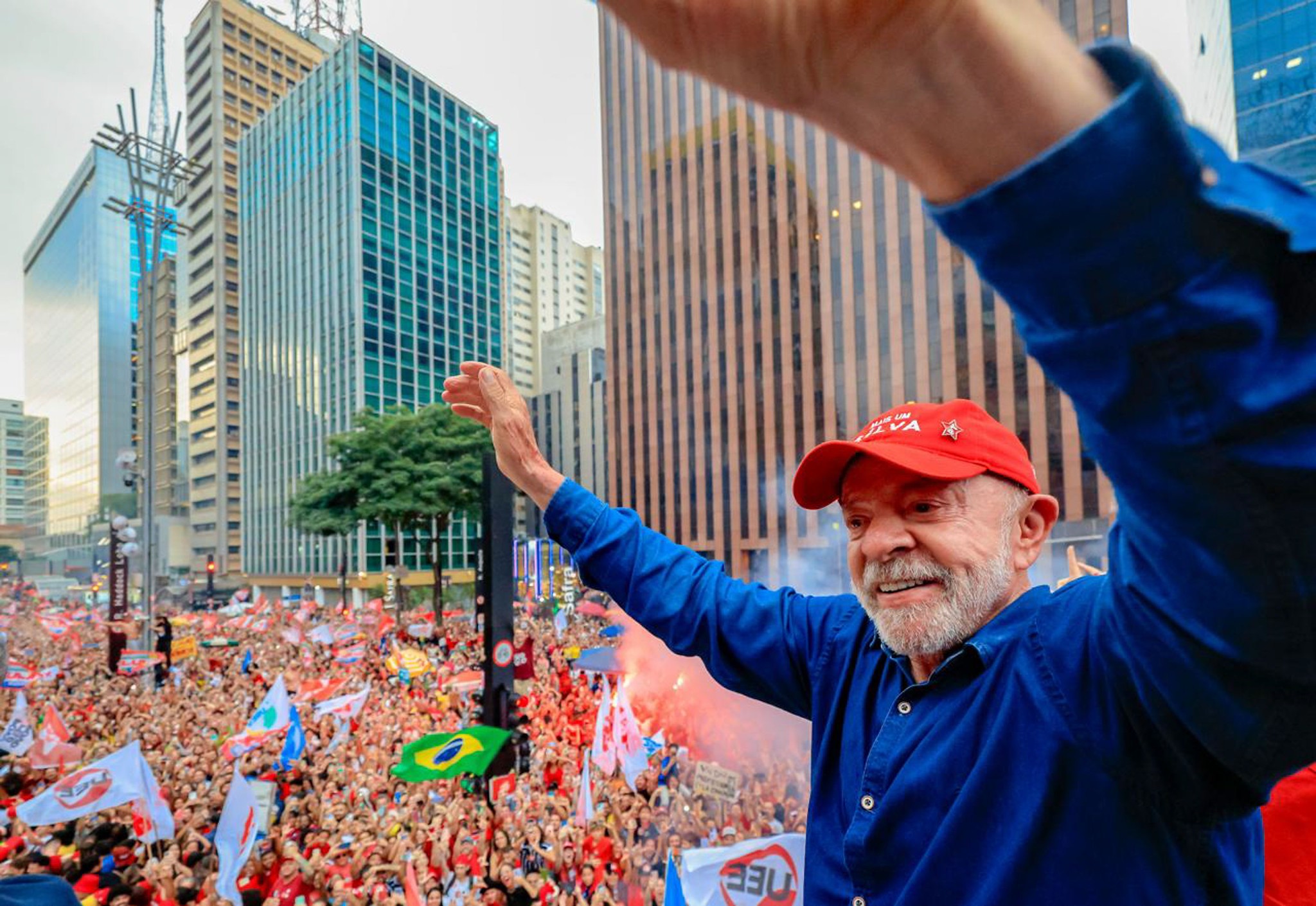 Presidentes da França, Canadá, Peru, Chile, Rússia e mais países parabenizam Lula; veja repercussão