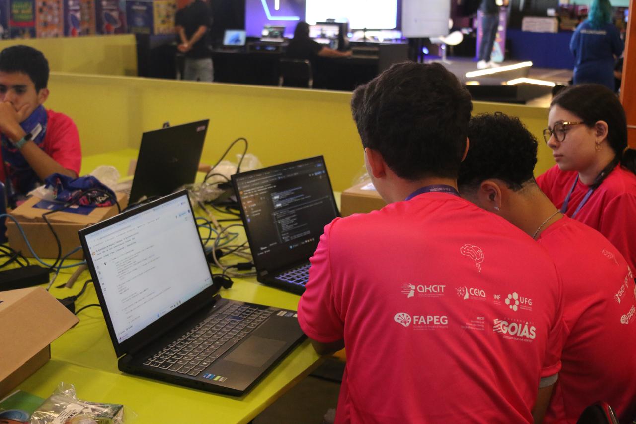 Goiás recebe alunos de cinco estados para etapa final da Olimpíada Nacional de Inteligência Artificial