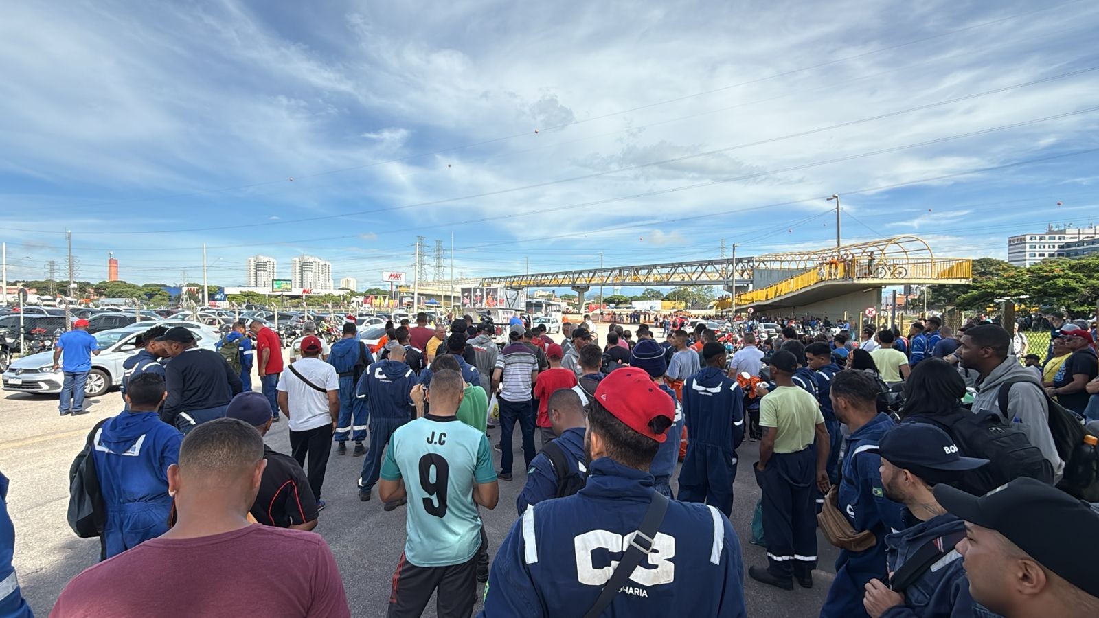 Petroleiros iniciam greve nacional nesta segunda-feira após impasse com a Petrobras