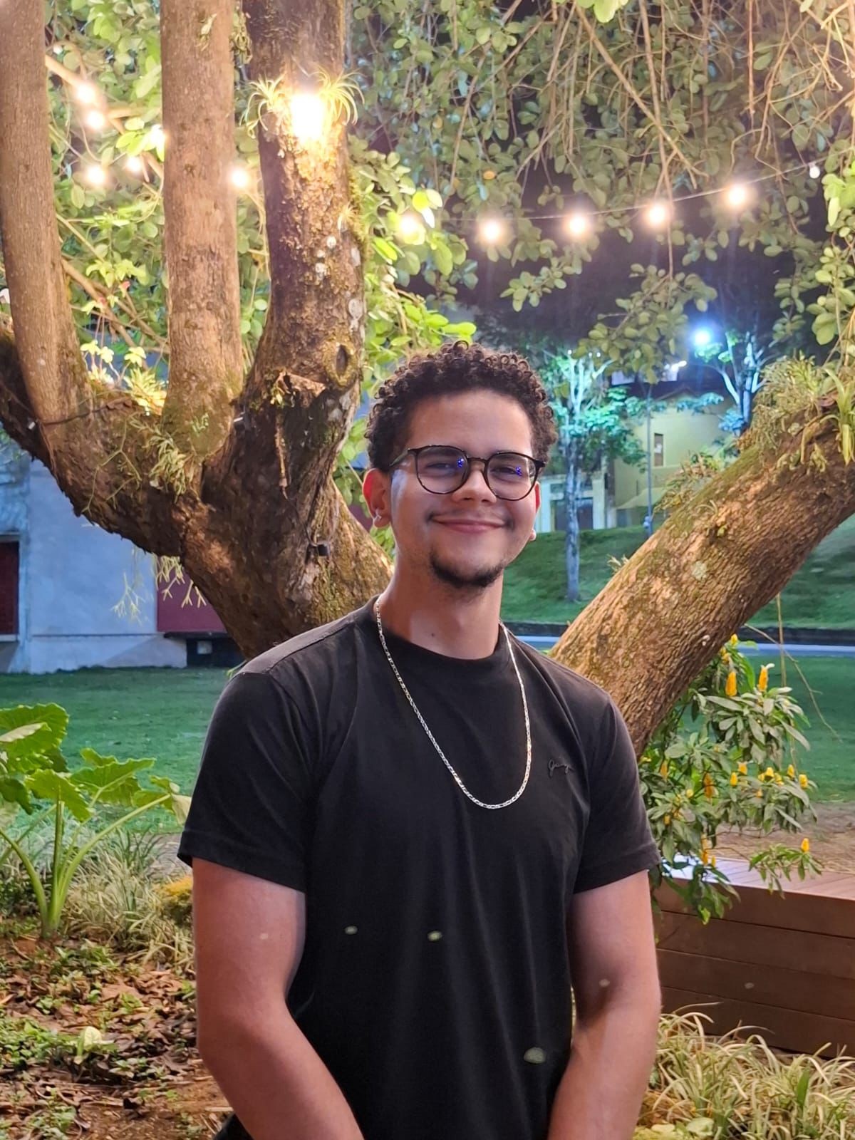 Aos 19 anos, ele já teve seis tipos de câncer; entenda síndrome que desativa o freio das células e favorece o surgimento de tumores