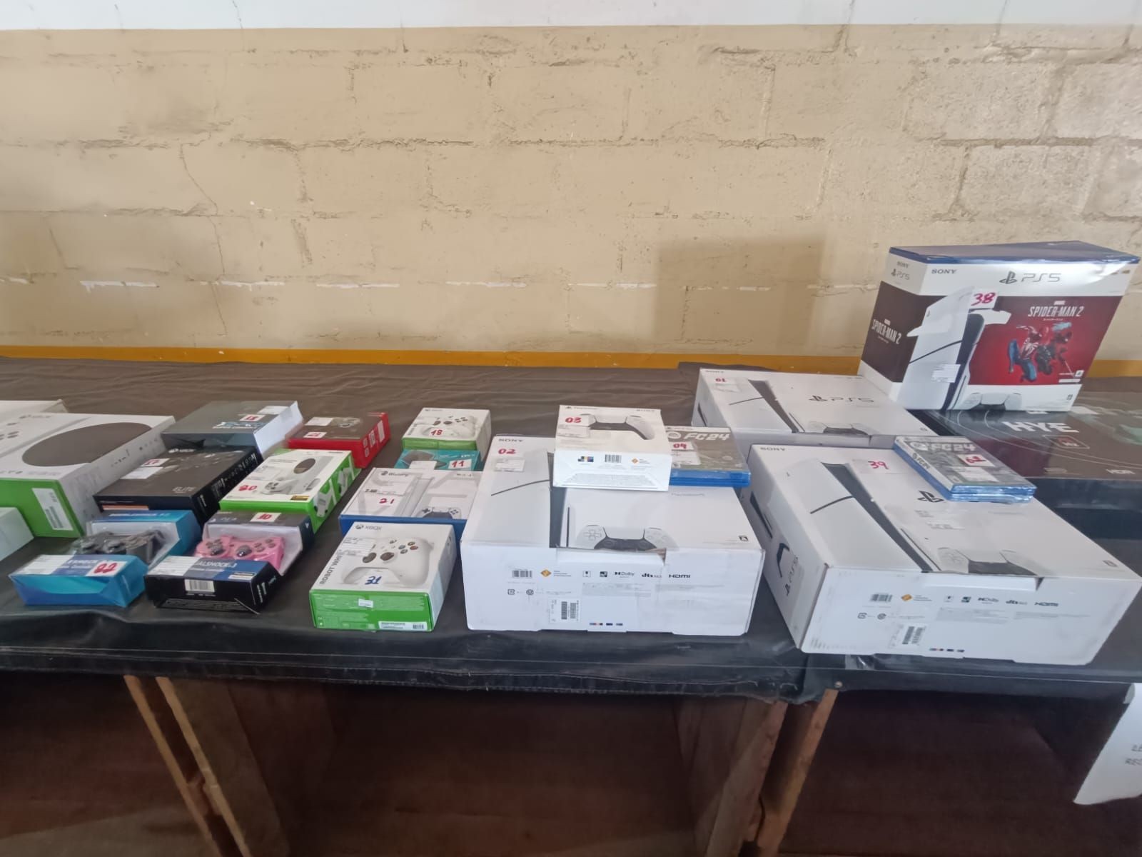 Novo leilão da Receita tem lote com vários PlayStations 5 e Xbox por R$ 6,9 mil e SUV por R$ 22,5 mil; veja como participar