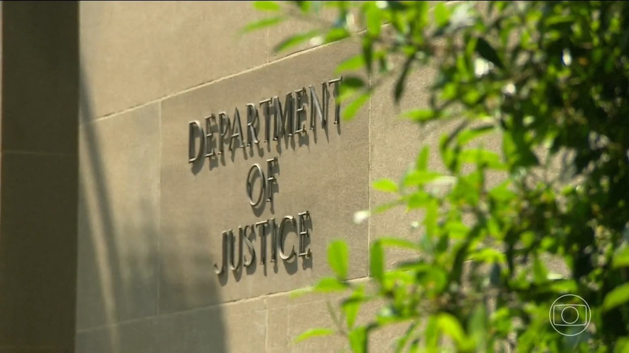 CEO do Washington Post deixa o cargo após onda de demissões