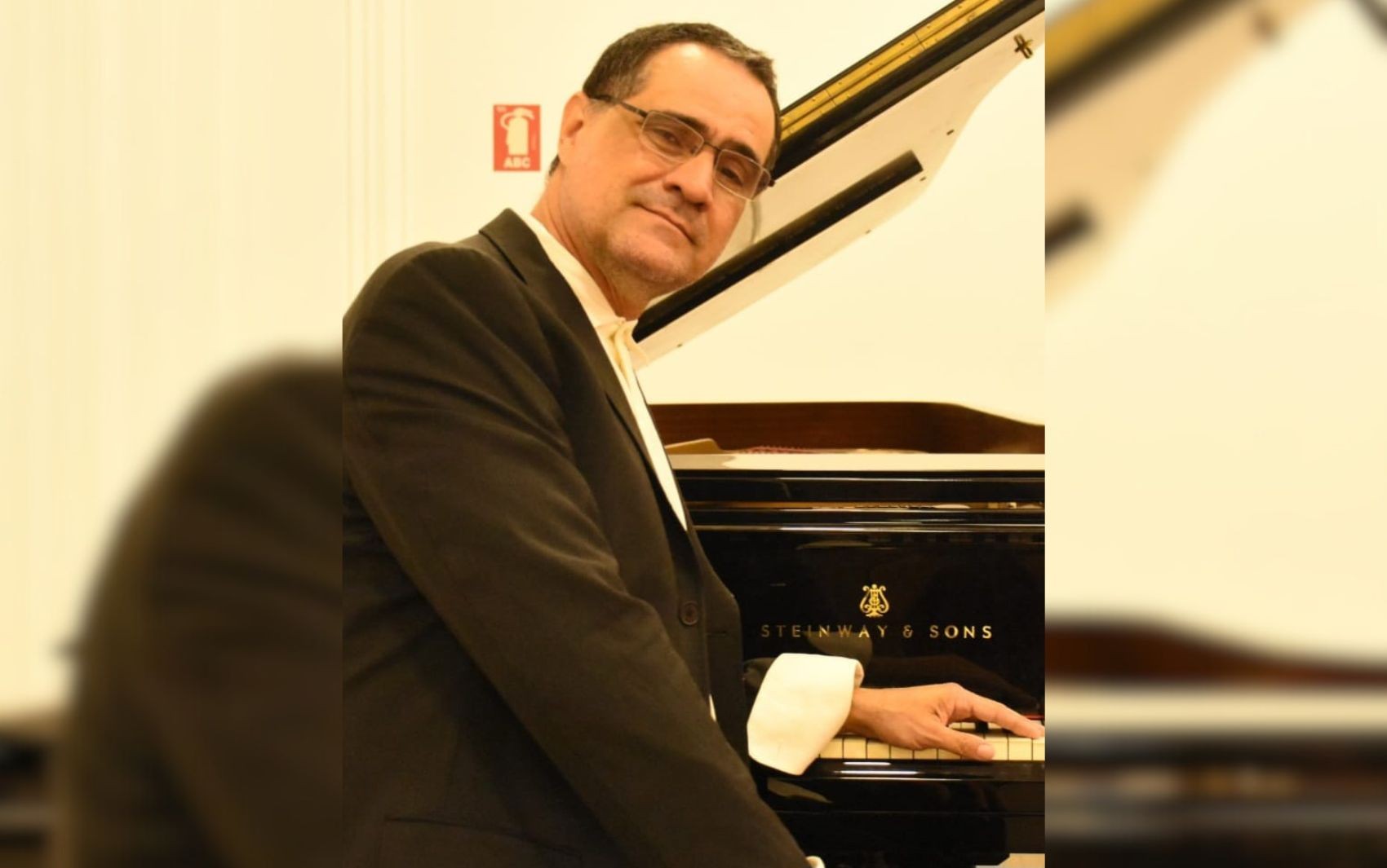 Pianista Fred Praxedes se apresenta com repertório autoral no Claque Cultural, em Goiânia