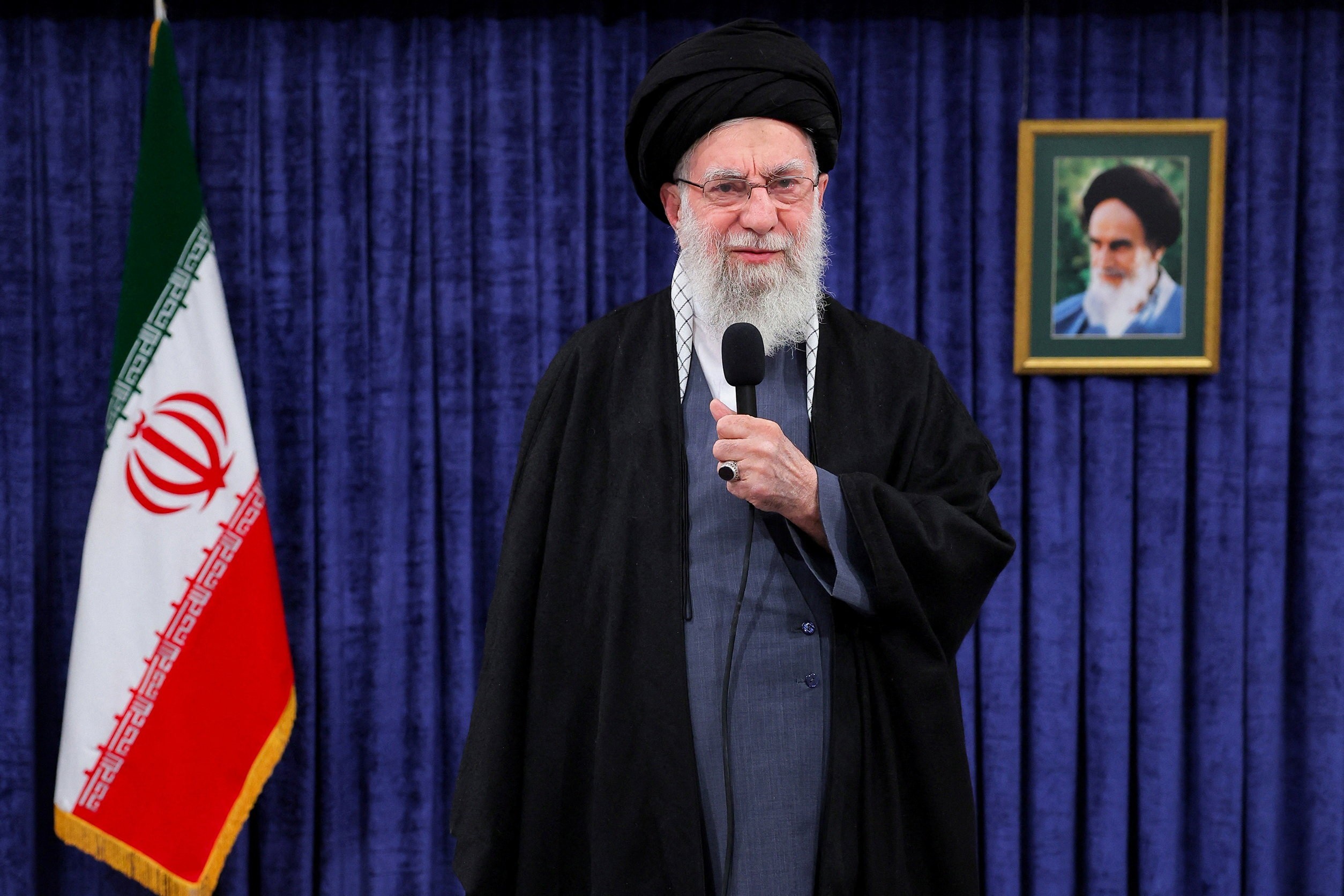 Presidente do Irã diz que morte de Khamenei é 'declaração de guerra contra muçulmanos'
