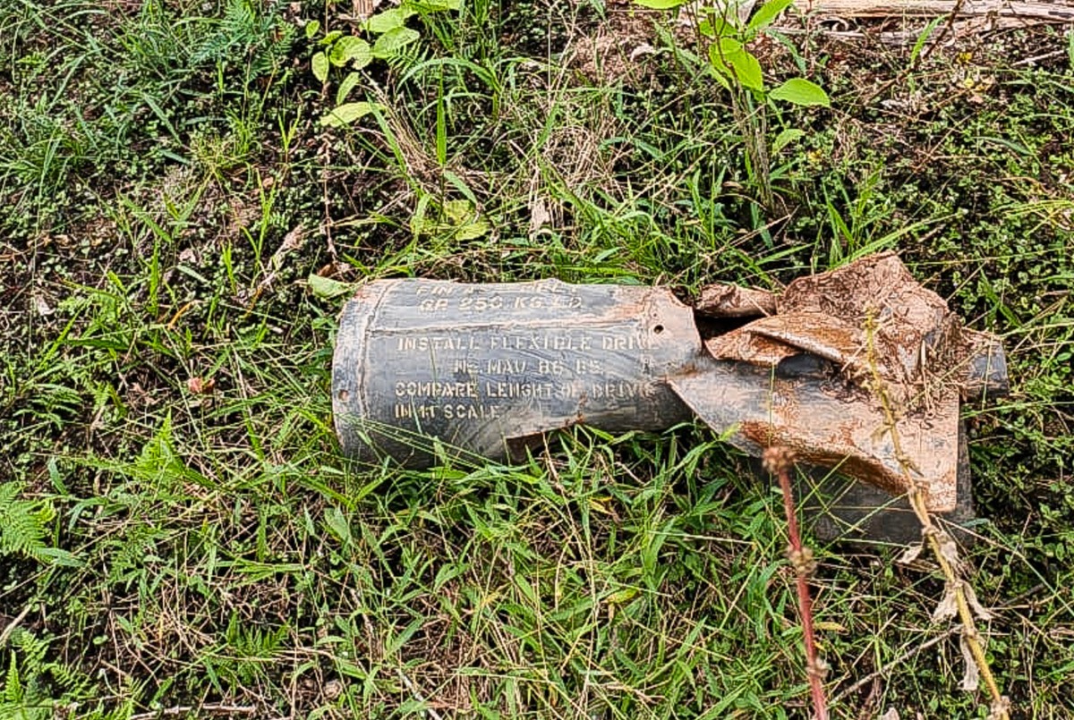 Petro diz que bomba encontrada na fronteira pertence ao Exército do Equador