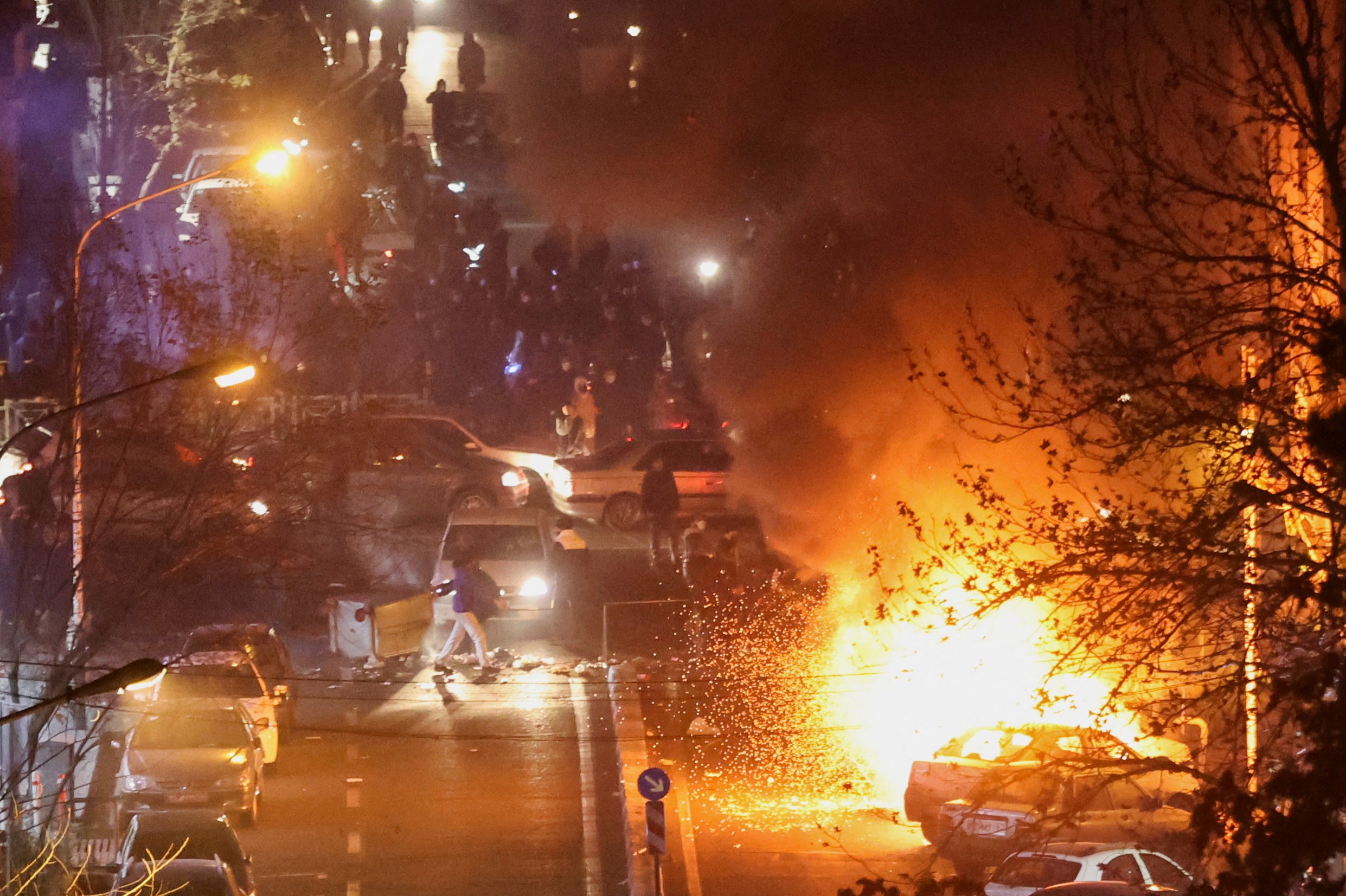 Irã executa primeiros condenados por protestos de janeiro