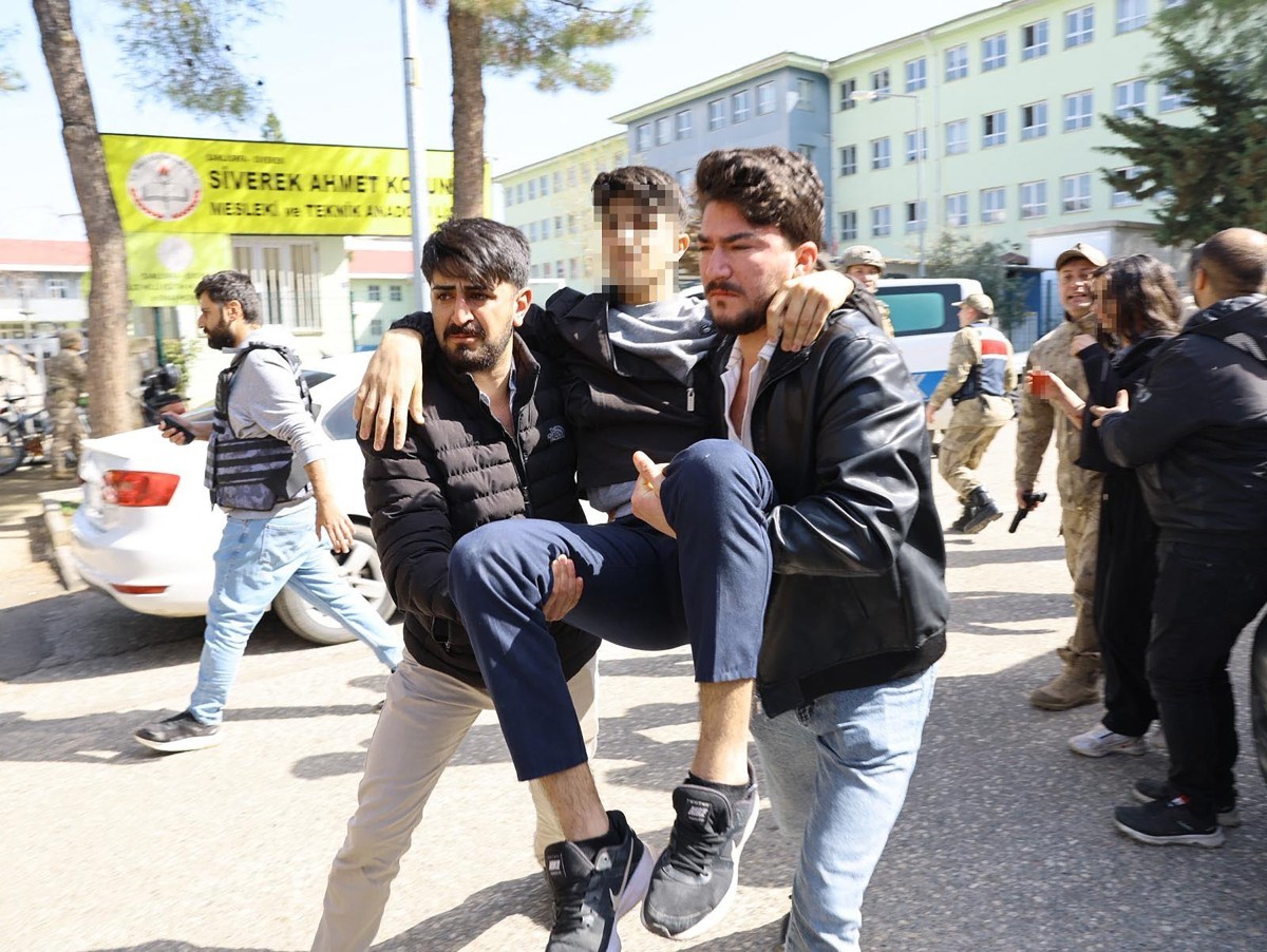 Adolescente abre fogo em escola na Turquia e deixa 16 feridos