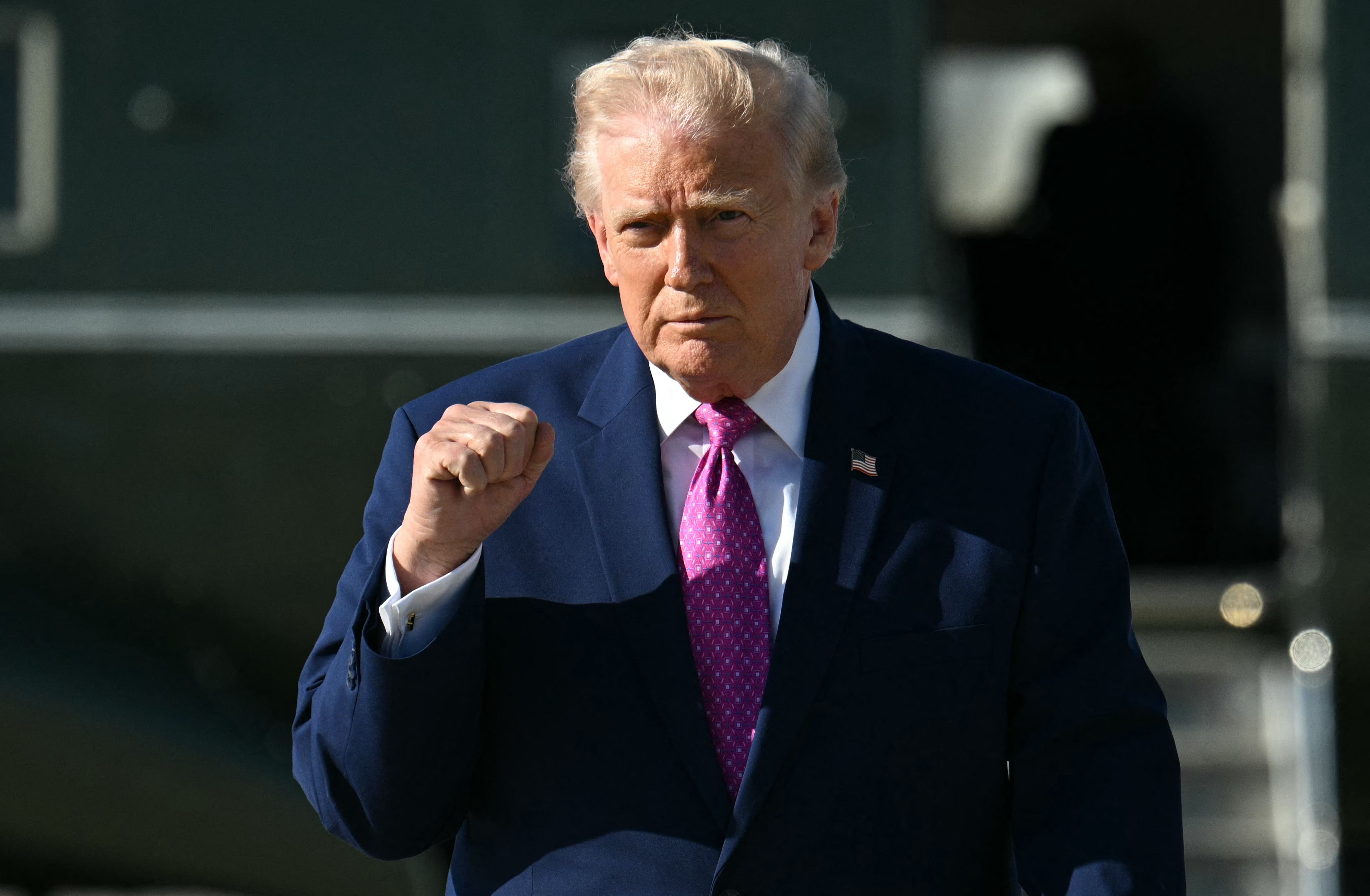 Trump diz que pediu a Xi Jinping para não fornecer armas ao Irã e acreditar que guerra acabará 'muito em breve'