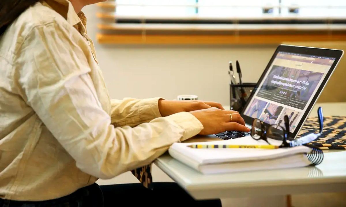 6x1, 5x2, 4x3 e 12x36: como funcionam as principais escalas de trabalho no Brasil