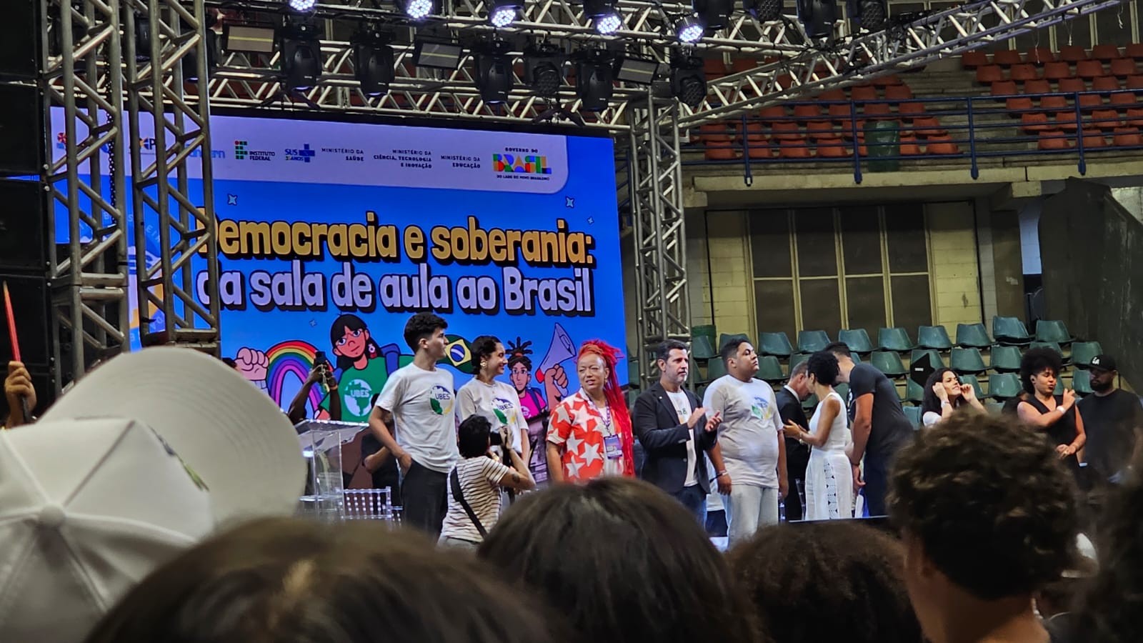Ministro da Educação assina portaria que cria programa Participa Jovem, voltado para grêmios estudantis