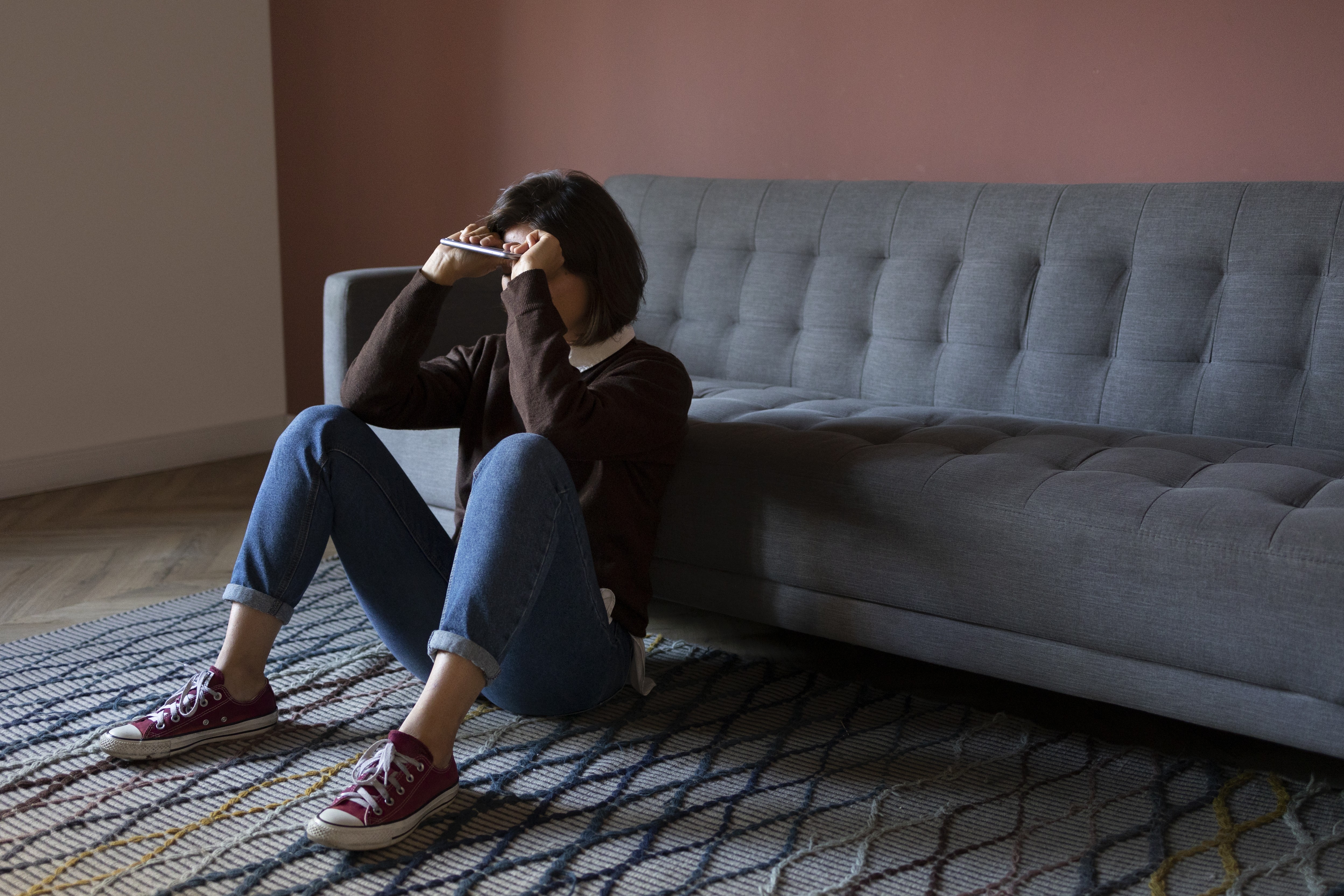 Solidão faz mal ao coração: estudo revela que efeitos negativos vão além da saúde mental