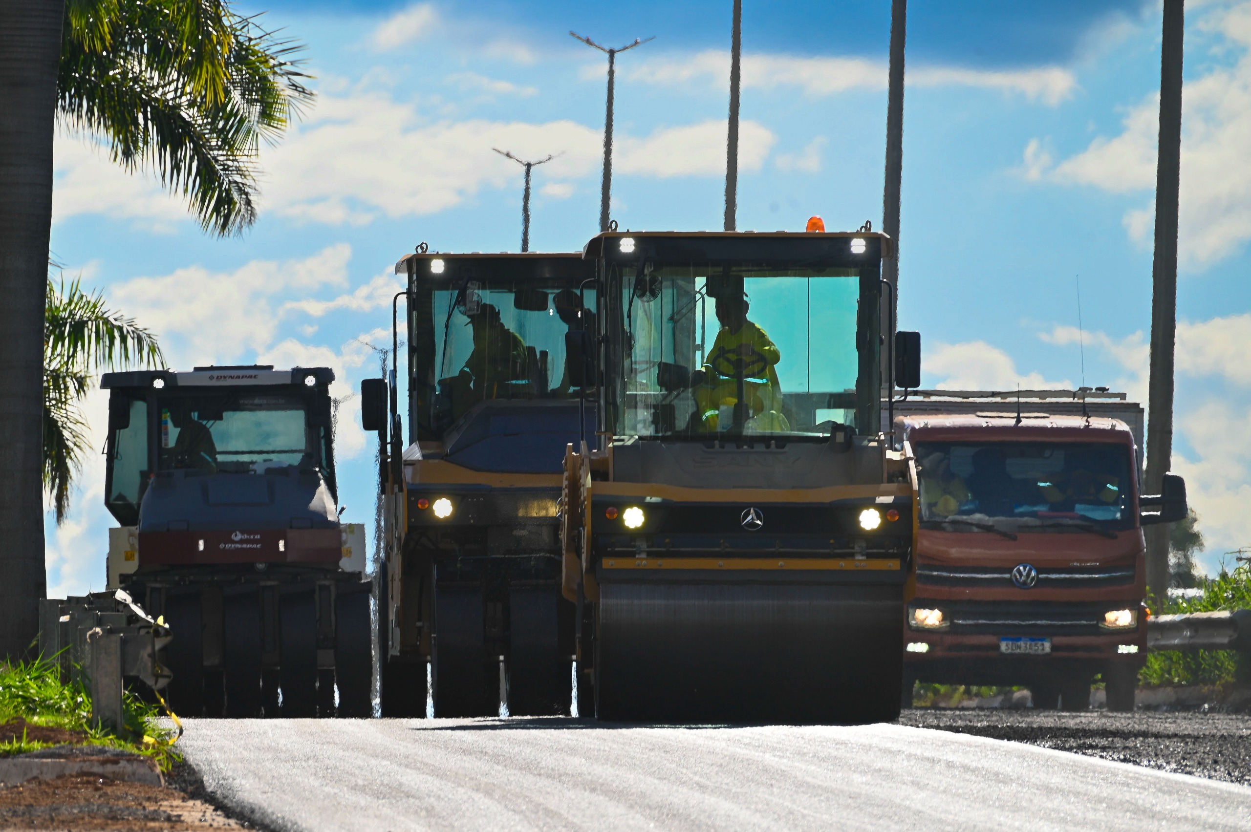 Governo de Goiás restaura GO-060, entre Goiânia e Trindade