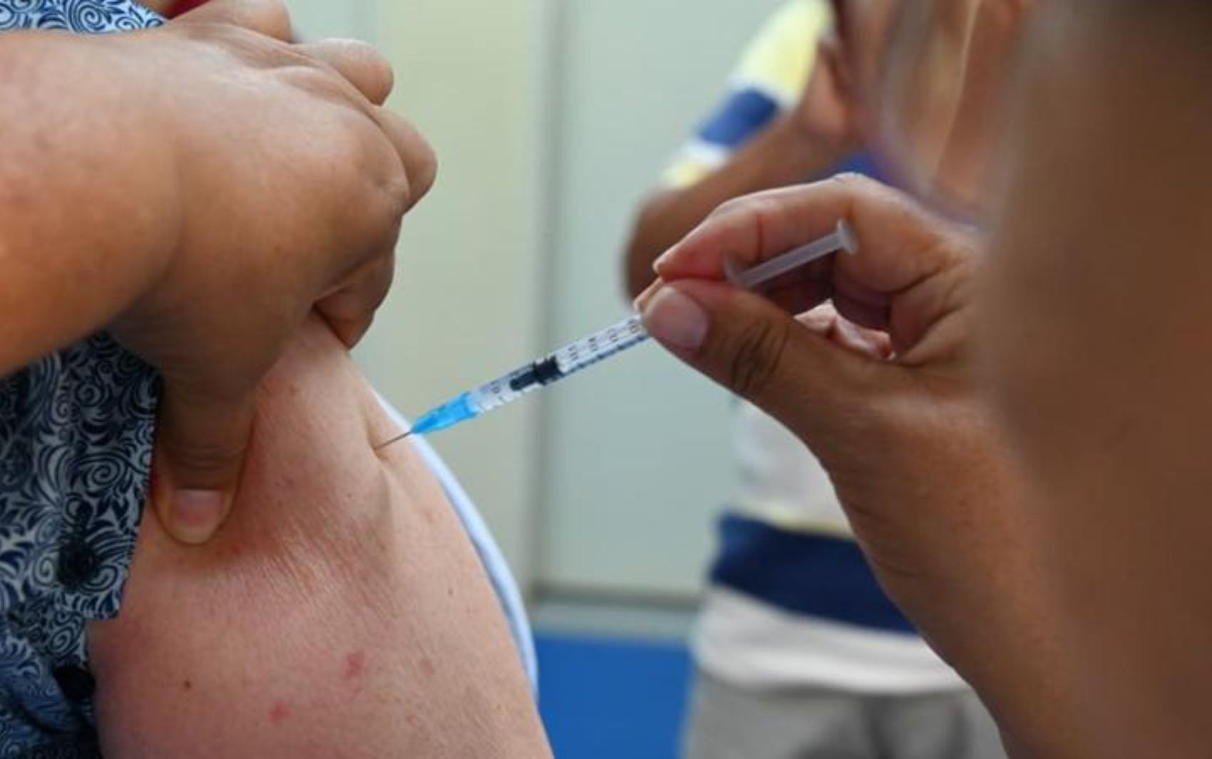Influenza: confira oito locais de vacinação abertos neste domingo e no feriado em Goiânia