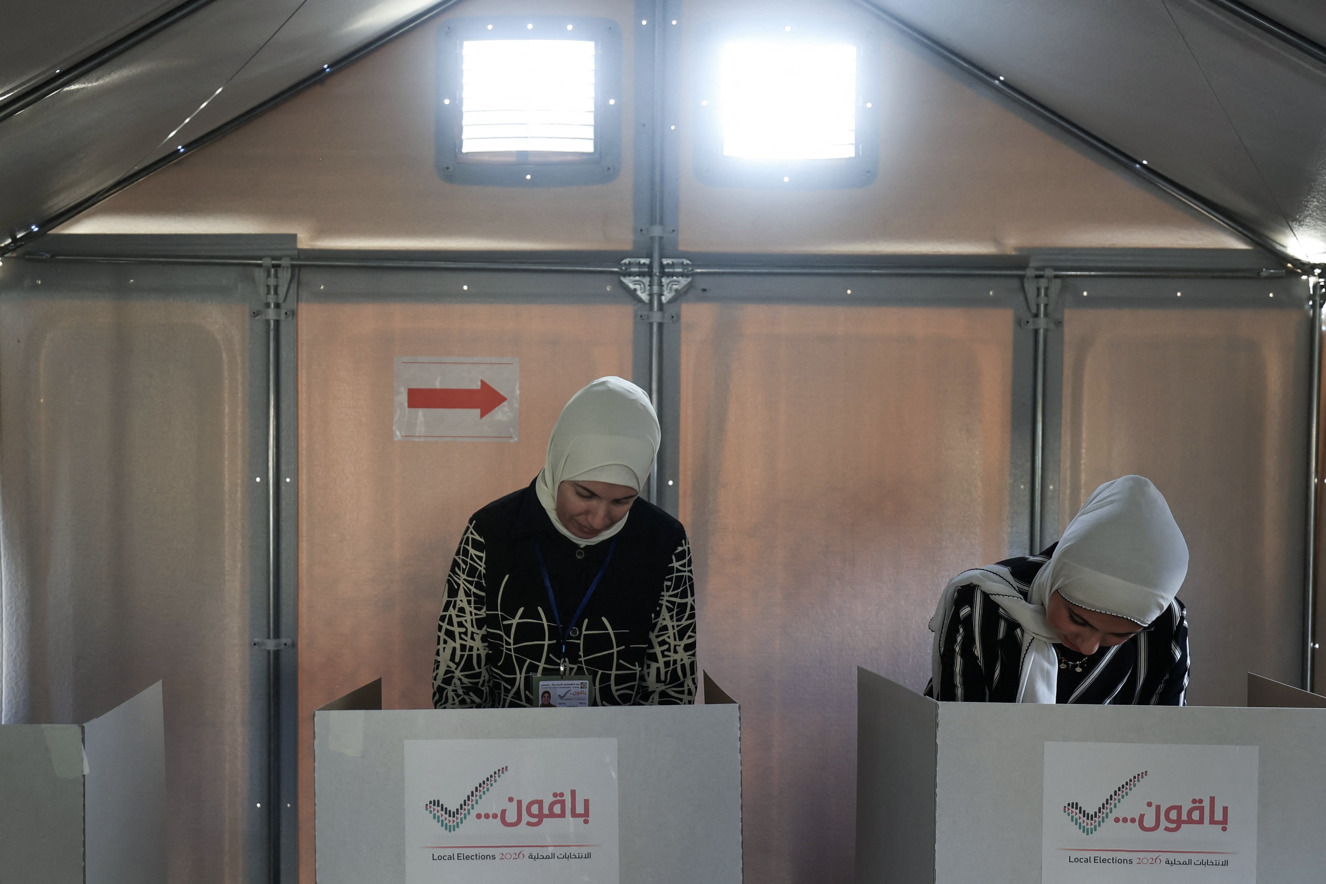 Palestinos vão às urnas em primeiras eleições na Faixa de Gaza desde o início da guerra