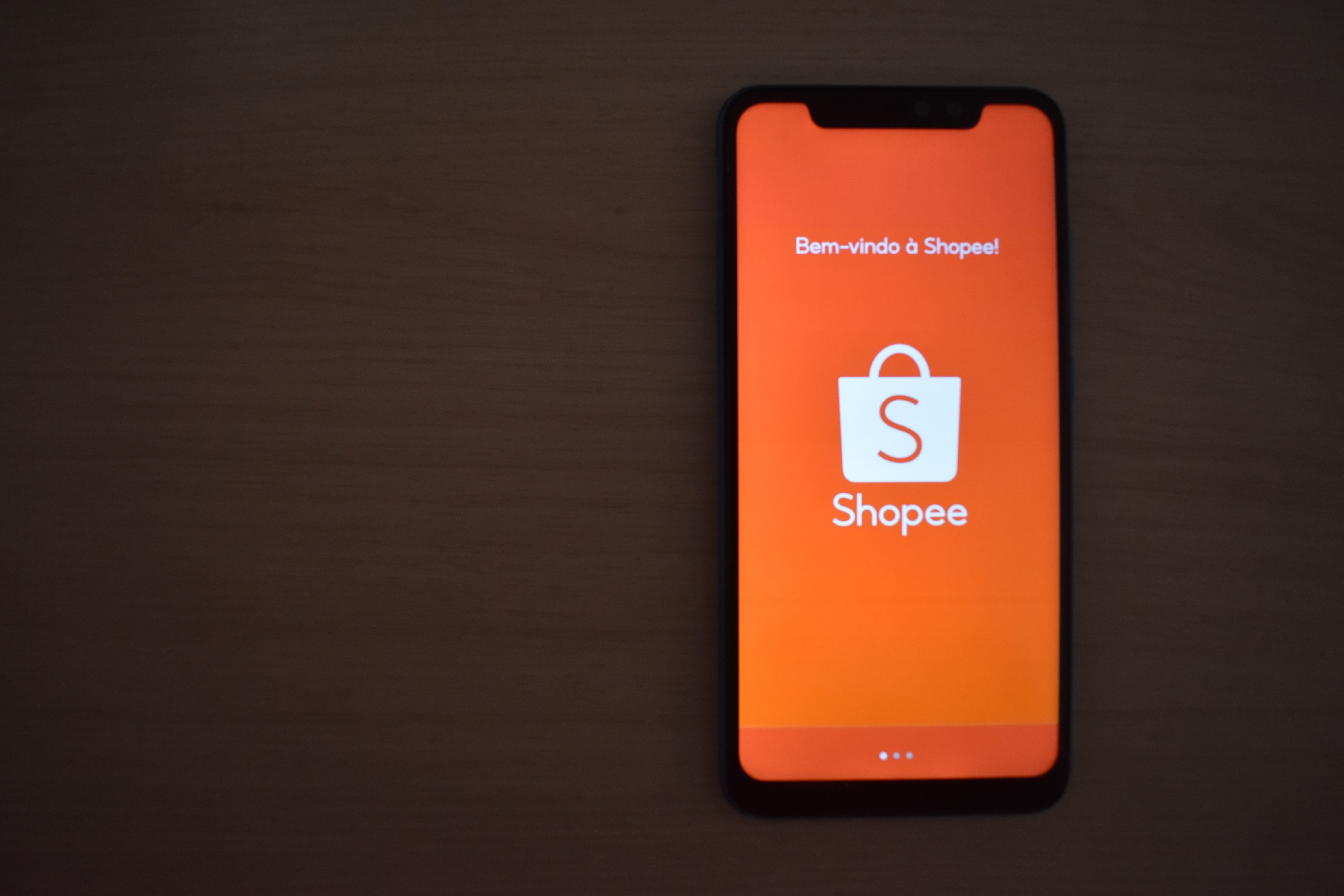 Shopee em Goiás: acordo com o governo prevê 3 mil empregos e incentiva o e-commerce no estado