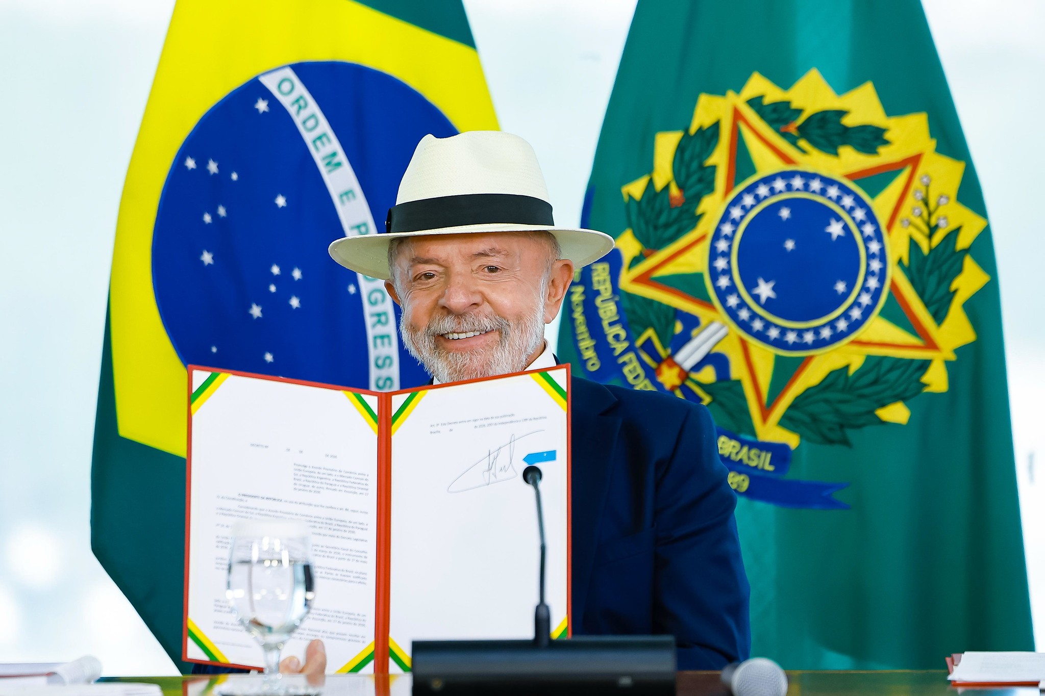 Acordo entre Mercosul e União Europeia é oficializado e passa a valer em 1º de maio