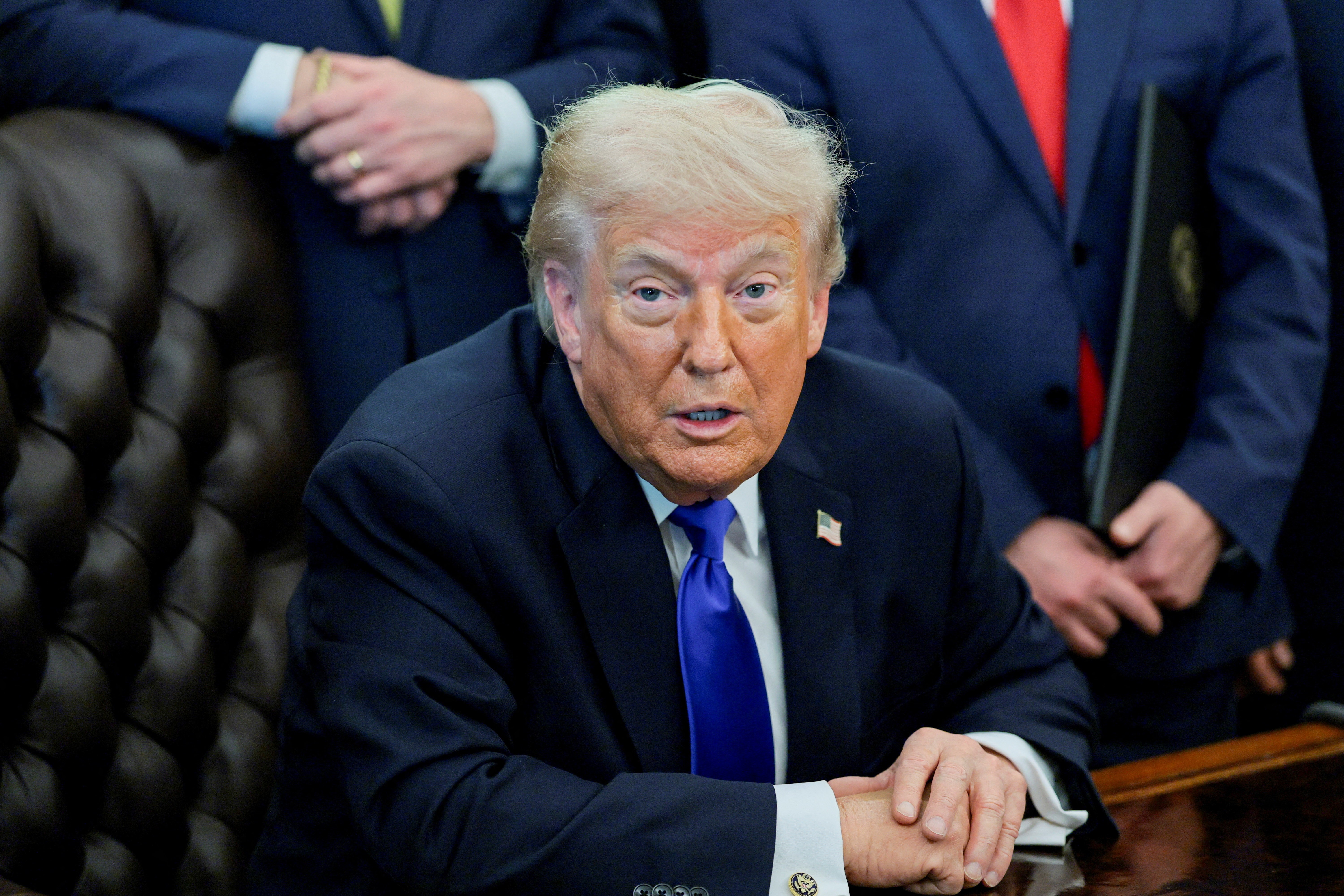 Prazo acaba, e governo Trump indica que seguirá com a guerra sem o aval do Congresso