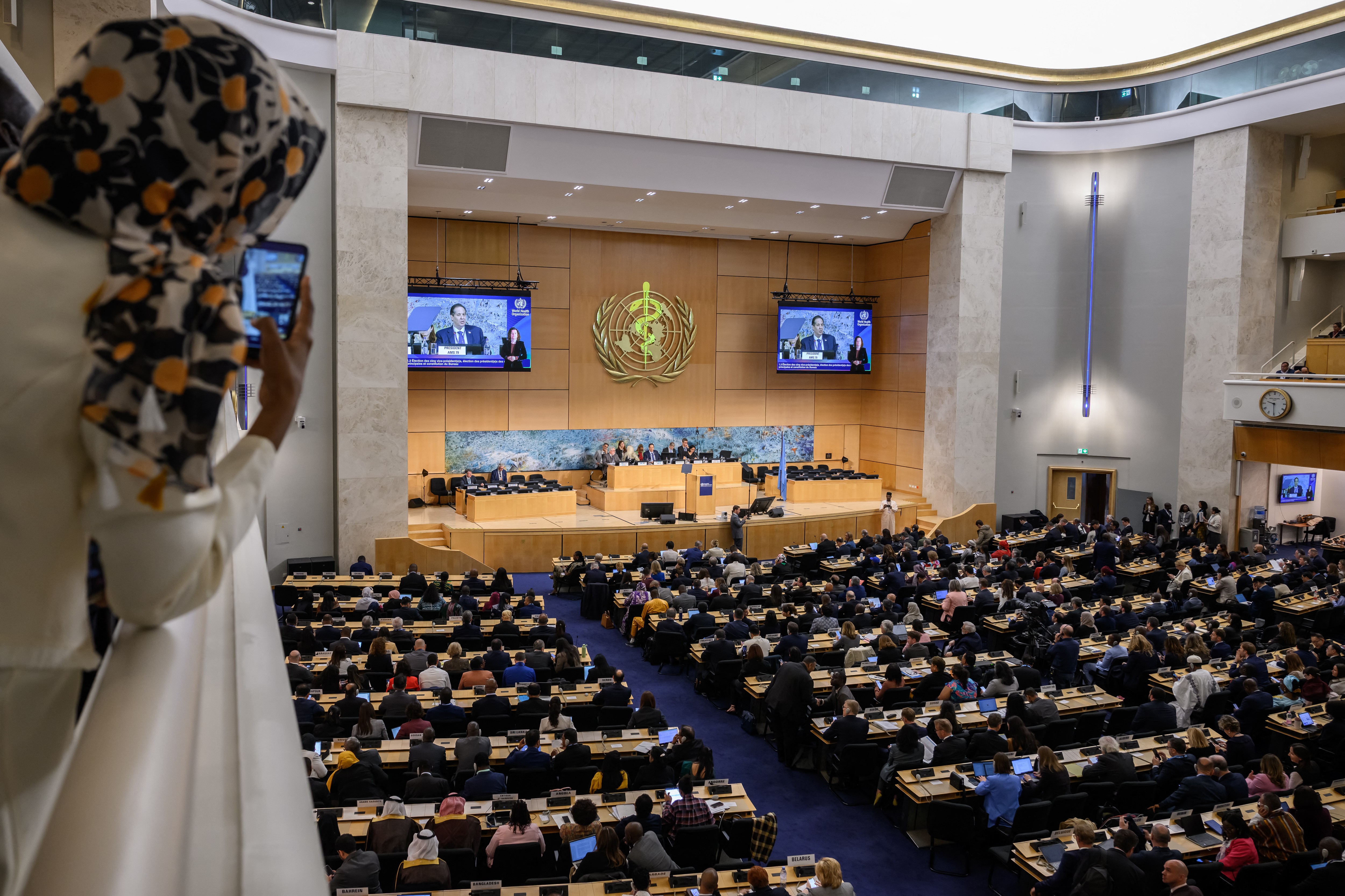 OMS enfrenta impasse com EUA e Argentina durante reunião marcada por surtos de hantavírus e ebola