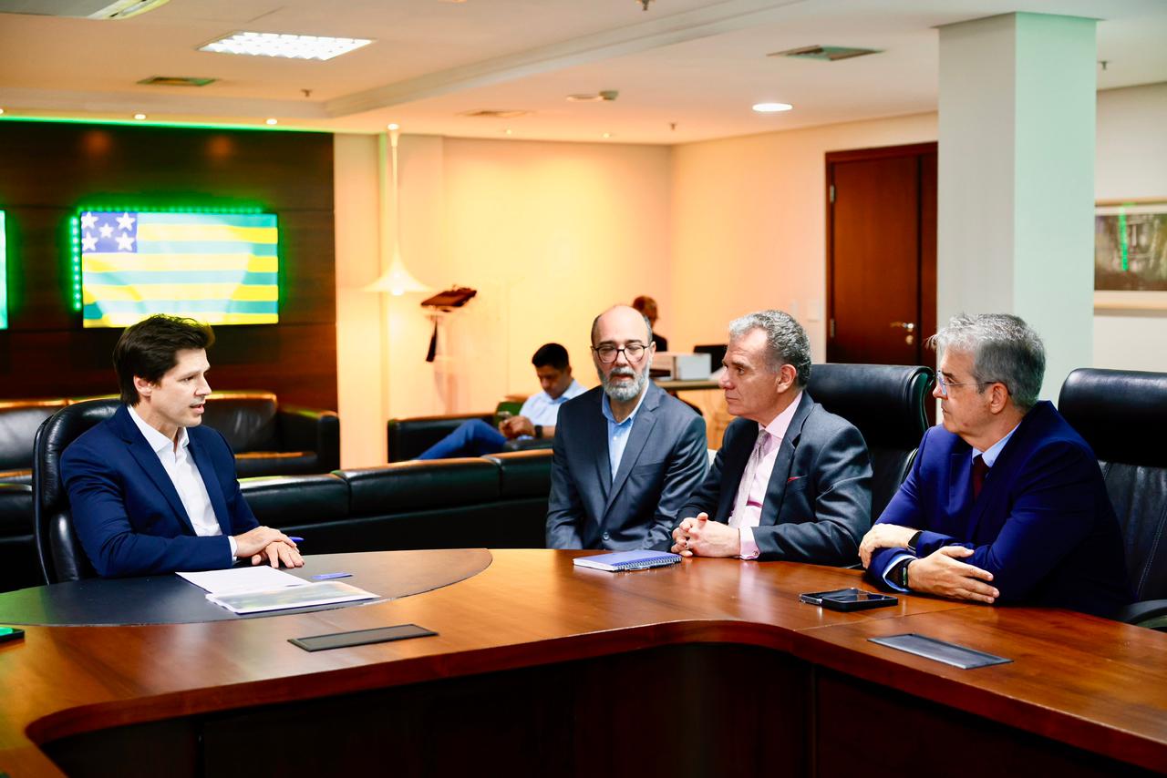 Daniel Vilela reforça interesse de industrializar cadeia das terras raras em Goiás