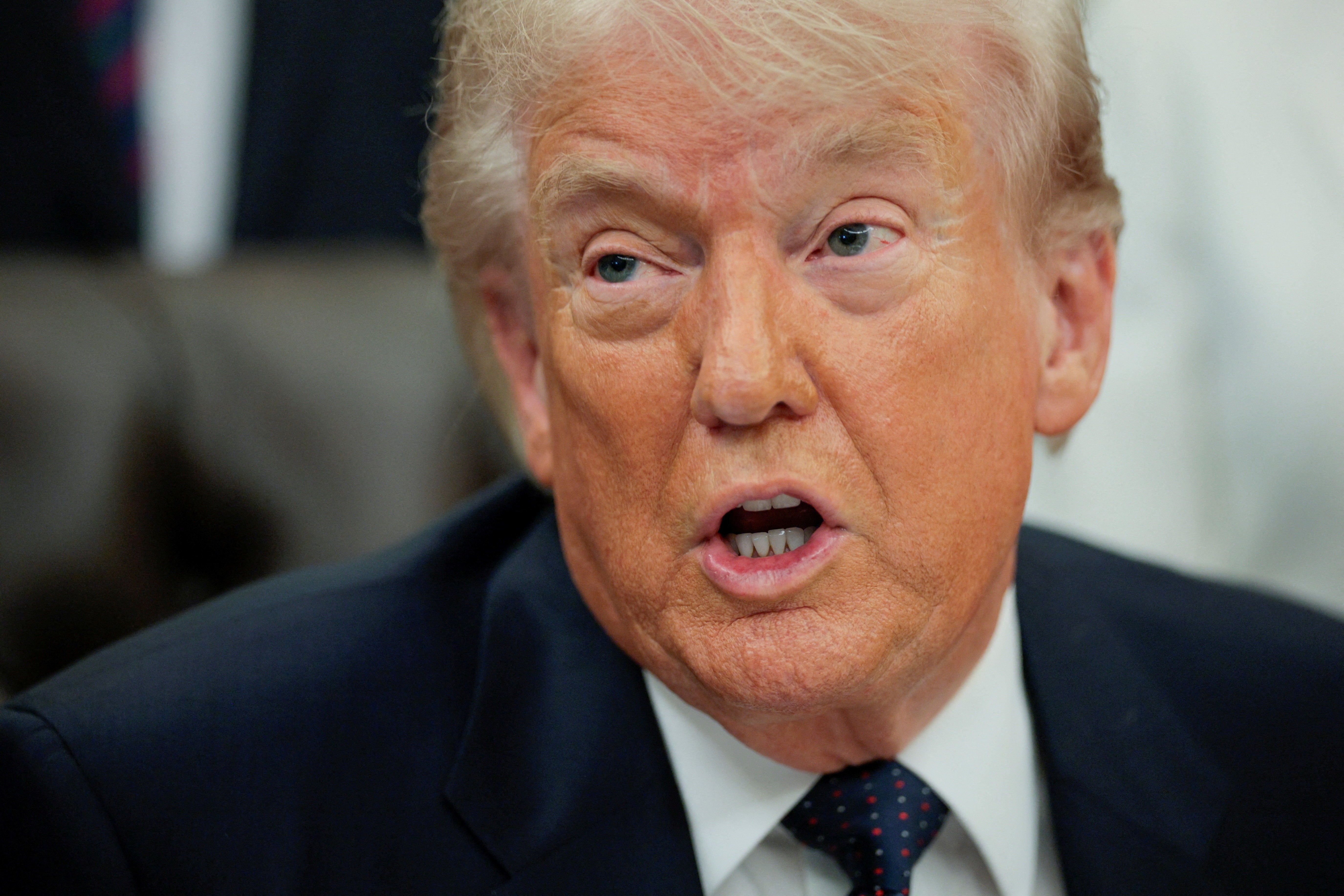 Trump diz que se encontrará com líder supremo do Irã e que país 'concordou em não ter armas nucleares'