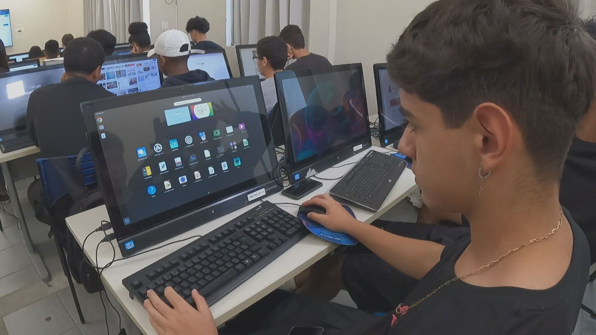 O que os jovens buscam em um emprego? Crescimento pesa mais que salário, diz pesquisa