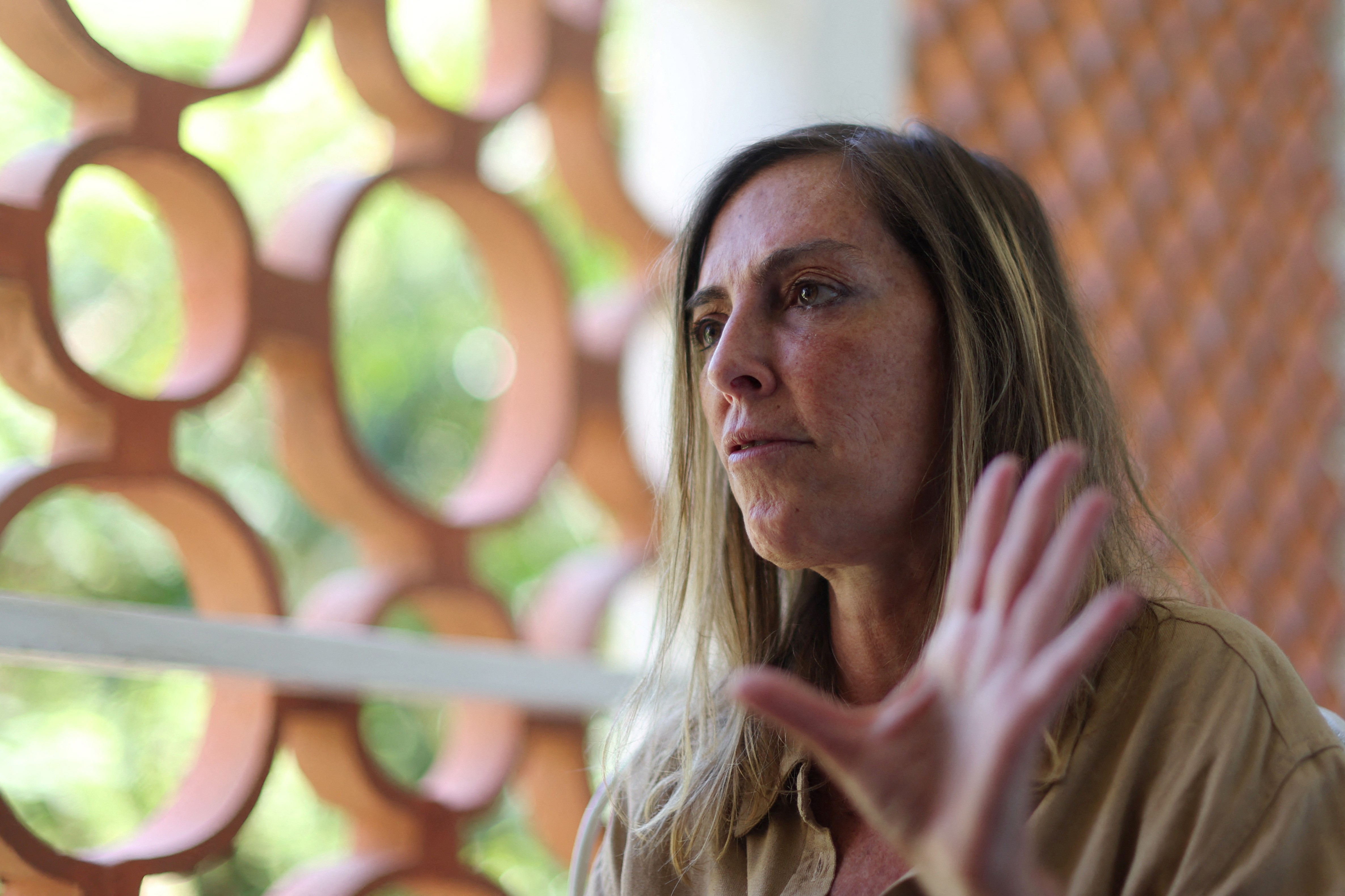Tatiana Sampaio afirma que estudo revisado por pares sobre a polilaminina está prestes a ser publicado