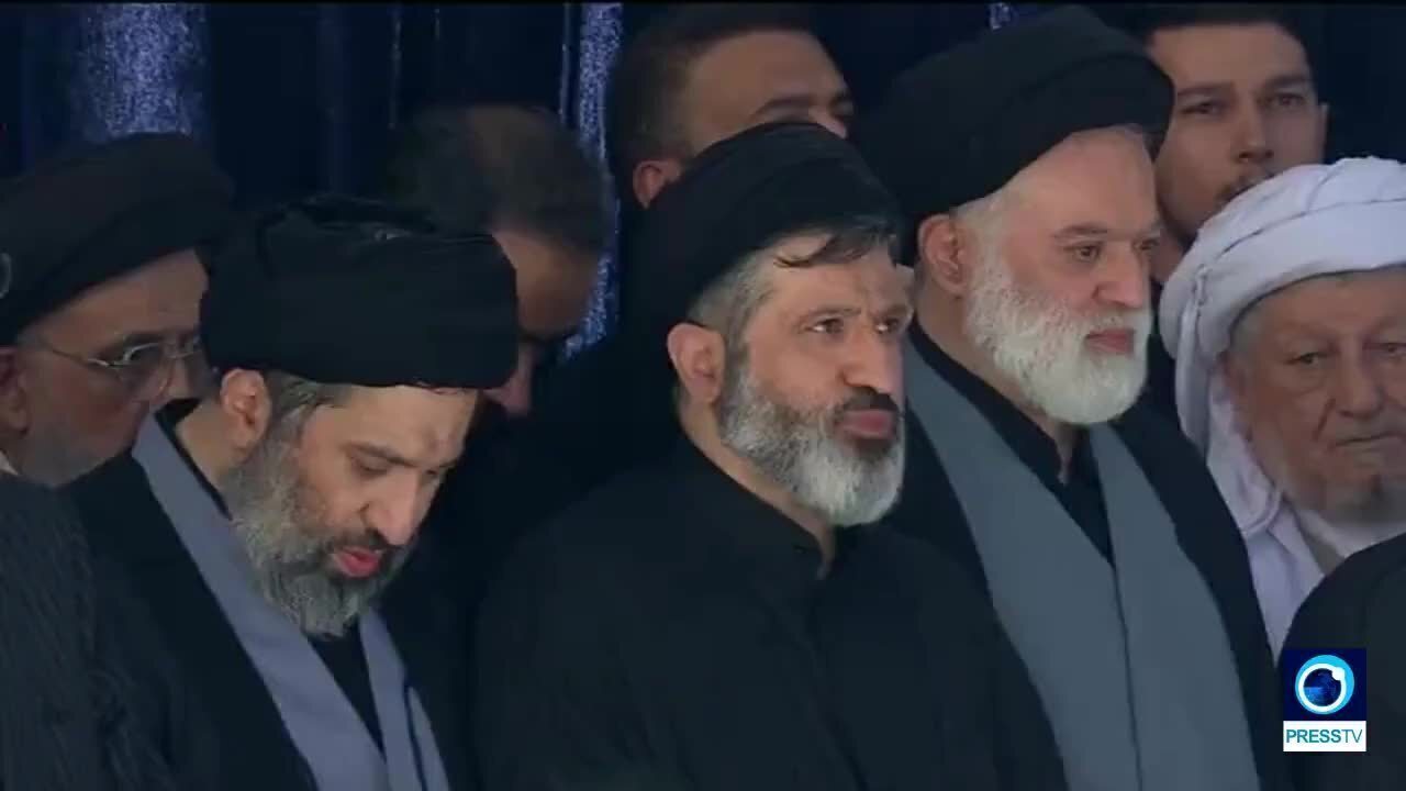 Três filhos de Ali Khamenei comparecem a funeral