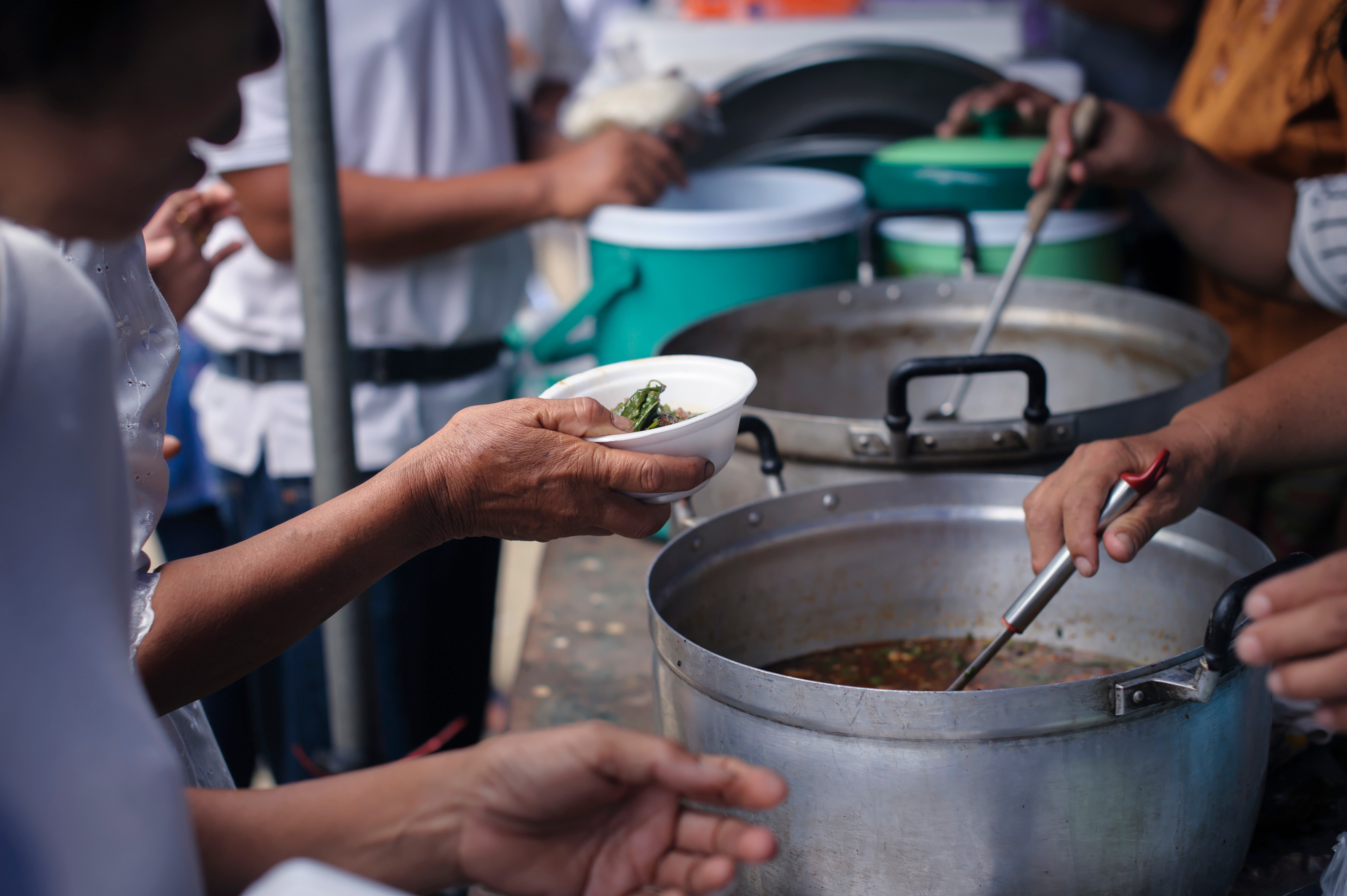 Fome diminui em todos os continentes, mas ONU alerta para riscos climáticos e comerciais