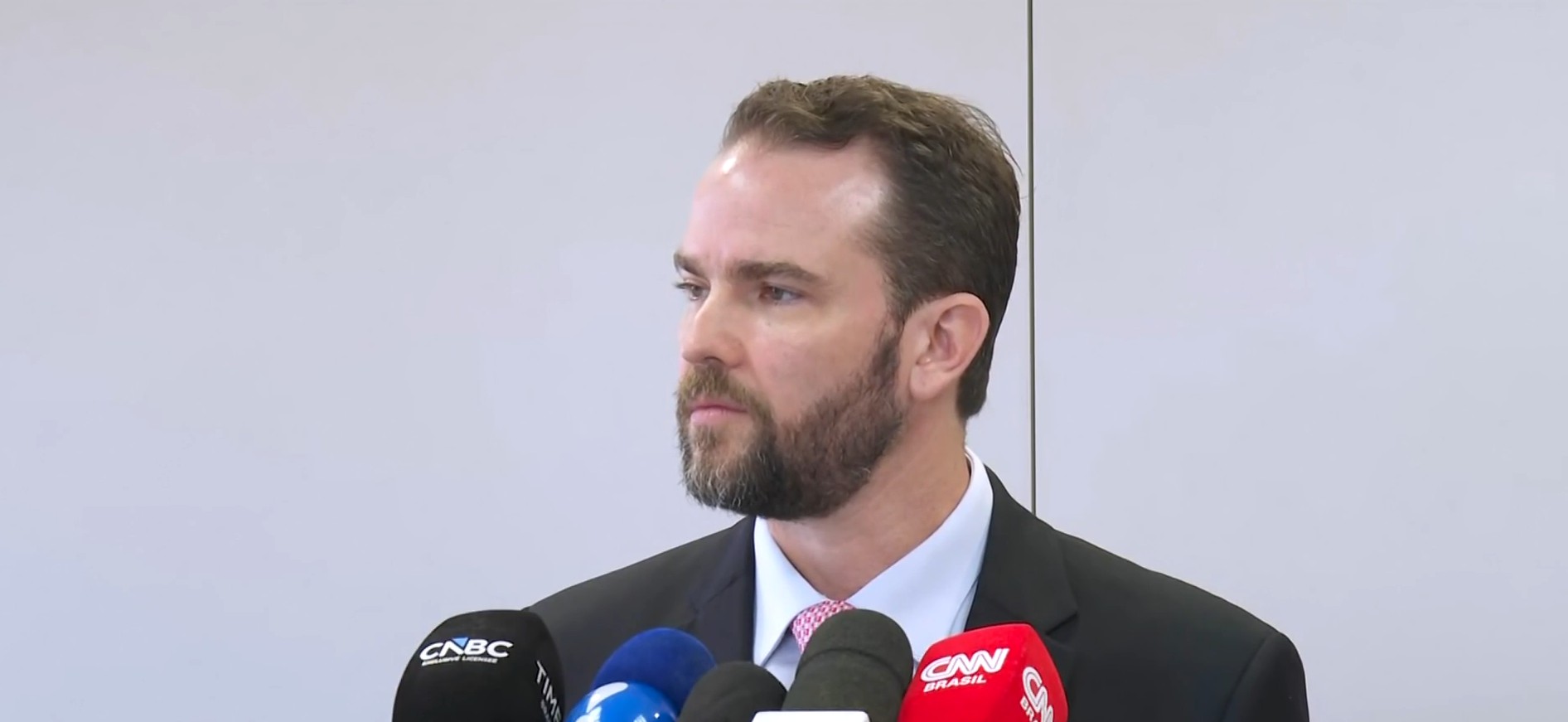 Gatilhos incluídos no projeto que reduz preço do combustível deve gerar economia de R$ 10 bi no próximo ano, diz Durigan