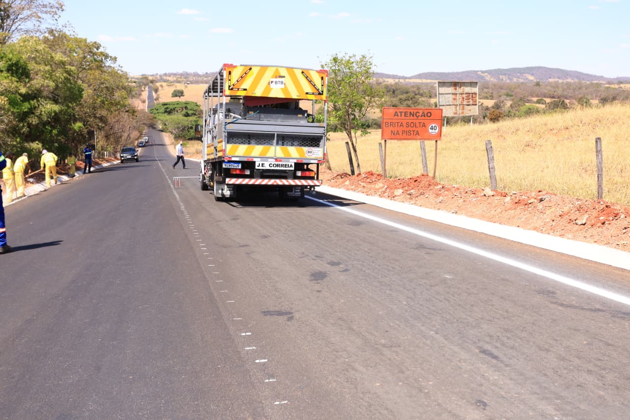 GO-326 recebe serviços finais de restauração entre Sanclerlândia e Anicuns