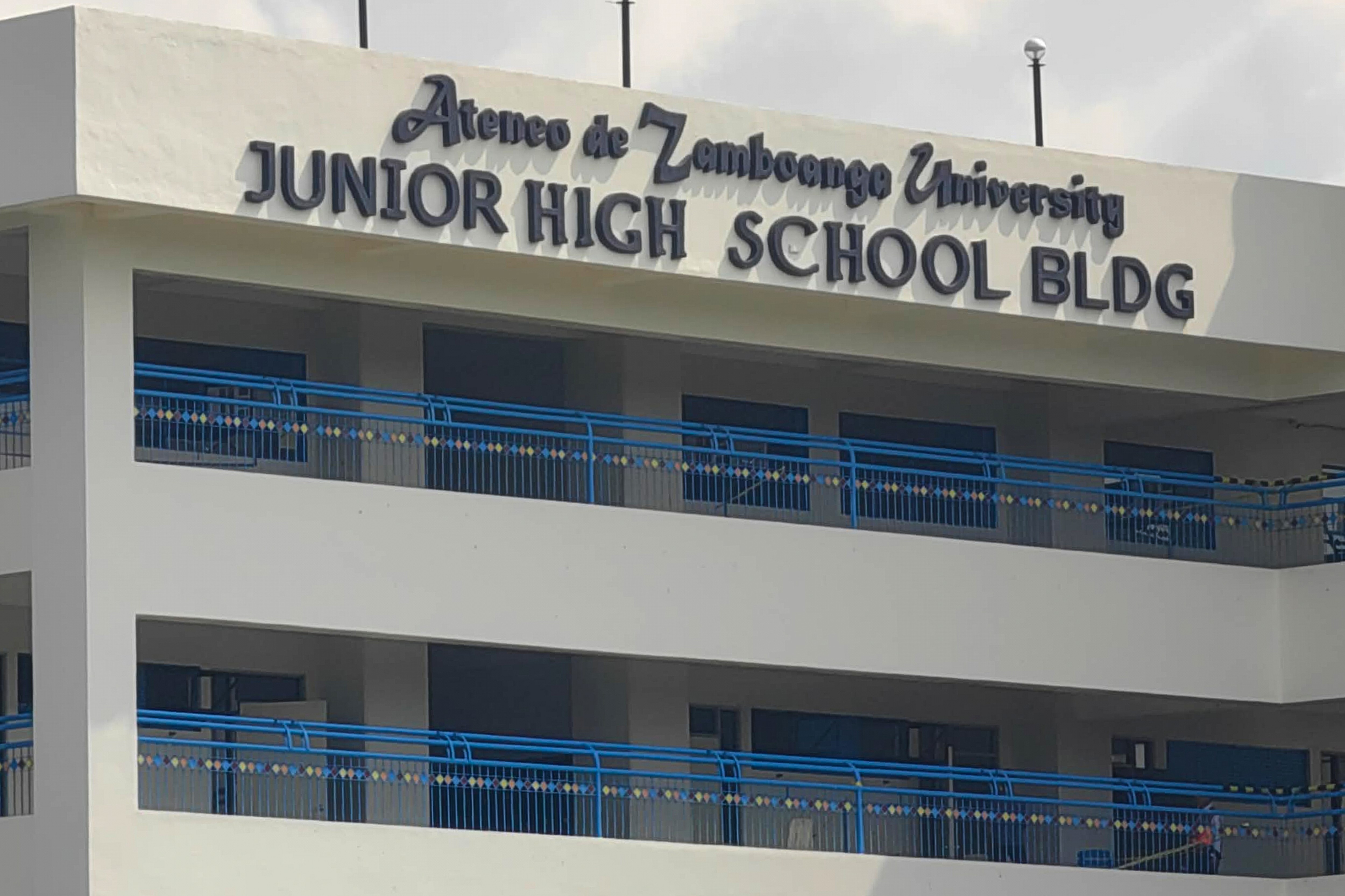 Transmitido pela internet, ataque a tiros a escola nas Filipinas deixa 2 mortos