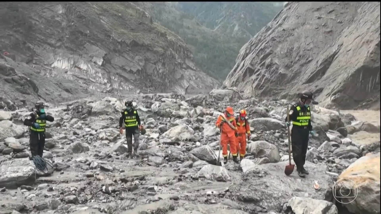 Avalanche no Himalaia: mortes passam de 1.000 no Nepal e Tibete