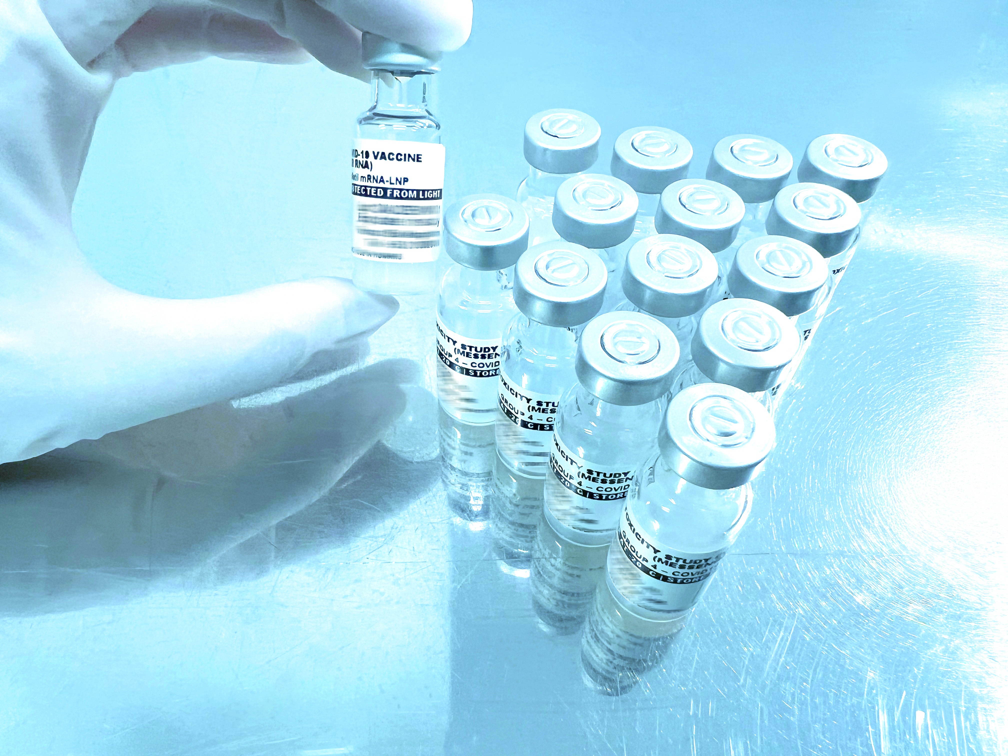Brasil vai testar 1ª vacina de mRNA em humanos e mira usar a tecnologia contra câncer e outras doenças