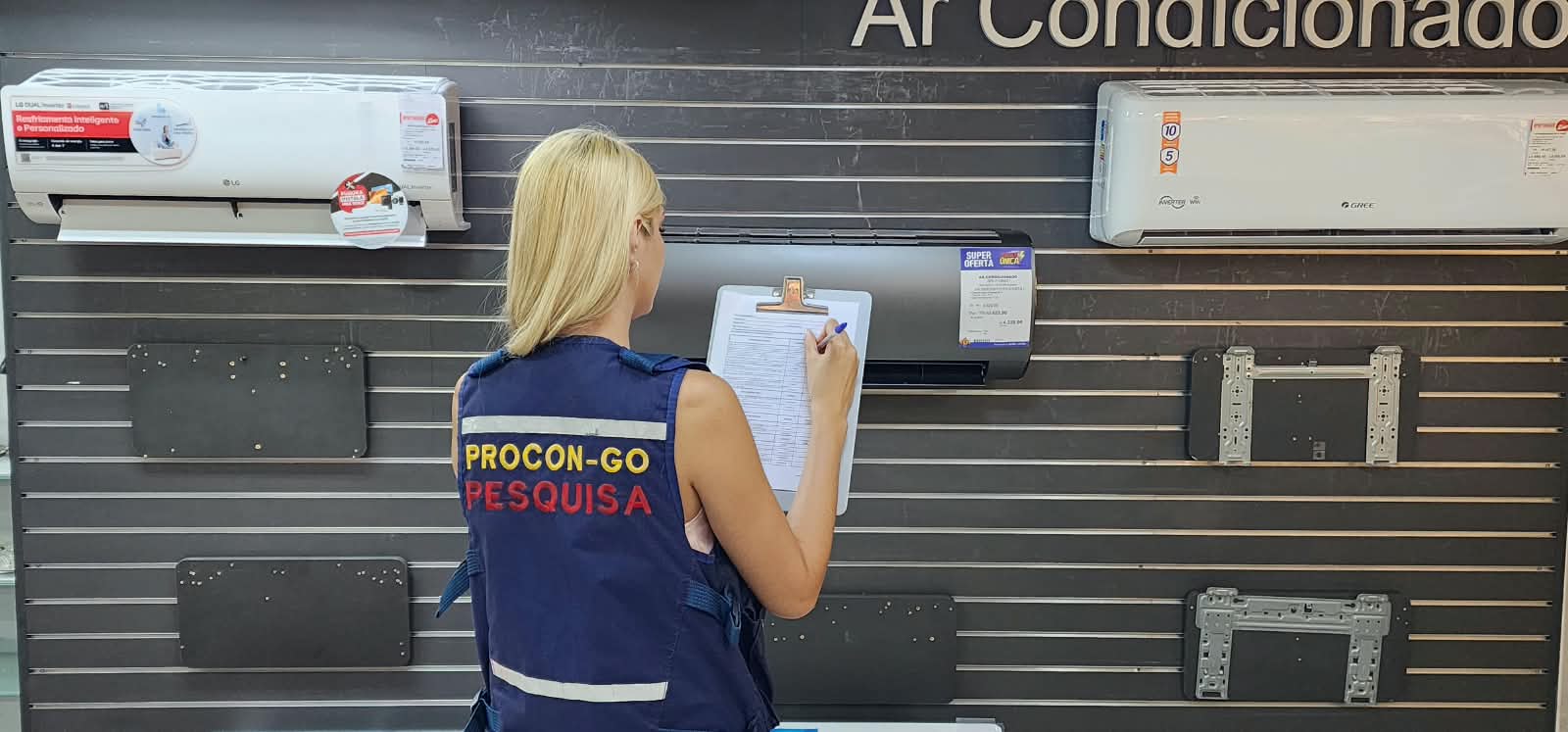 Procon Goiás aponta variação de até 134% em preços de produtos para o calor