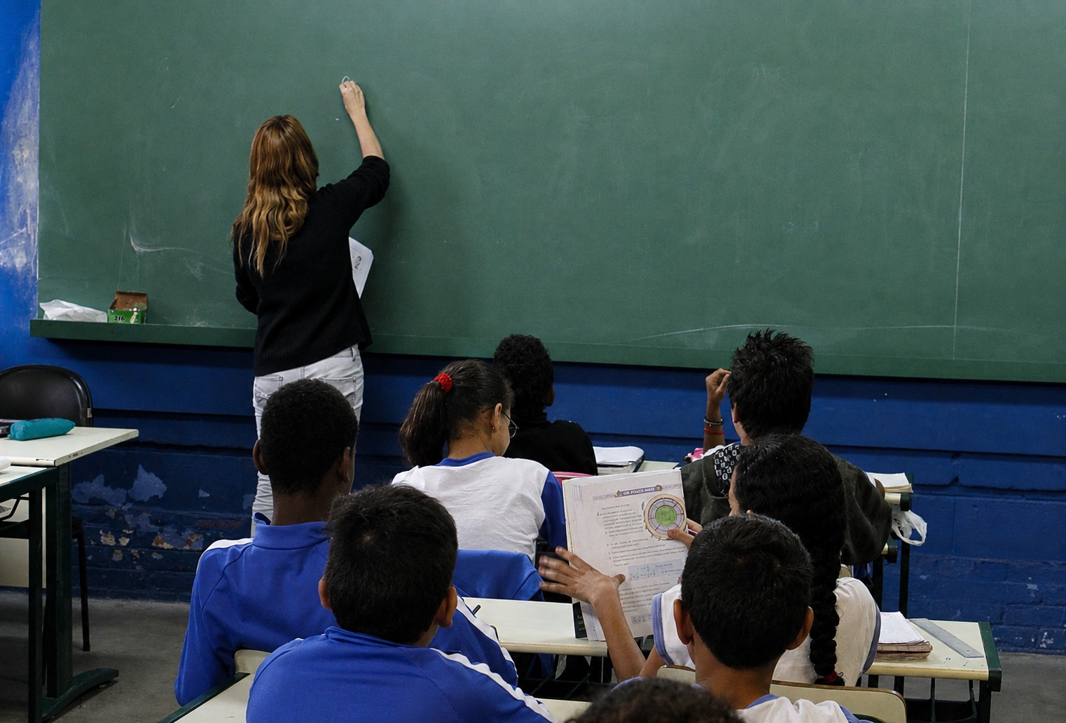 Ranking da educação: Brasil segue nas últimas posições no Pisa 2025 e fica atrás de seis vizinhos latino-americanos em matemática