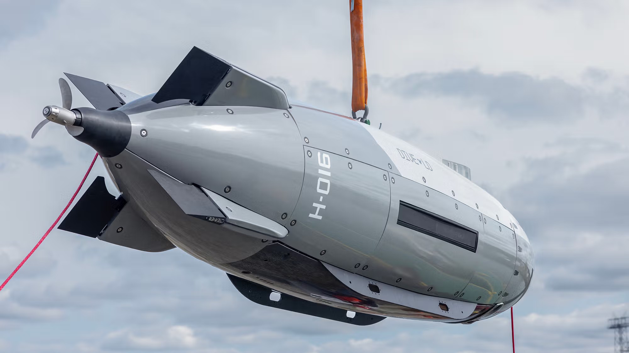 Conheça o Dive-LD, drone submarino dos EUA que opera 10 dias submerso sem piloto e foi capturado pelo Irã