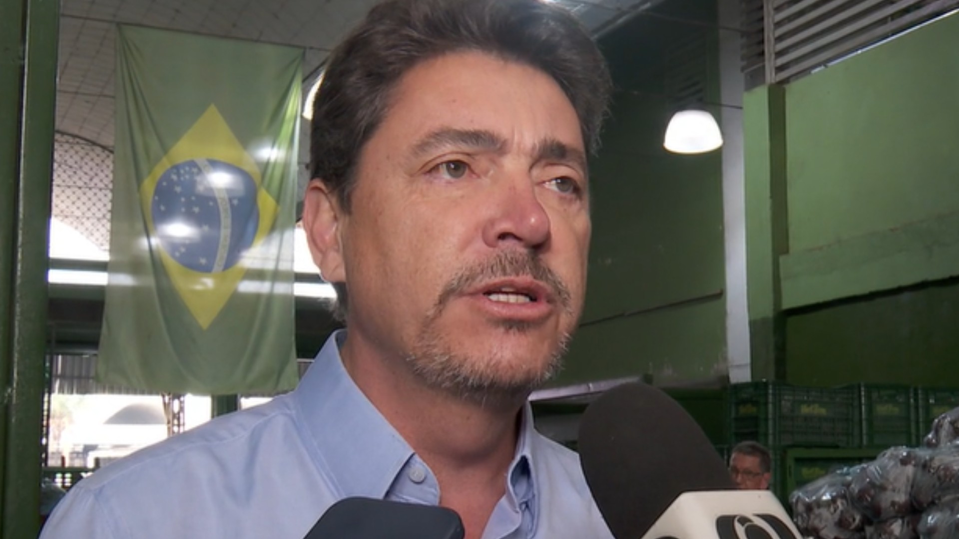 Eleições 2026: Wilder Morais promete apoio a pequenos agricultores em visita à Ceasa